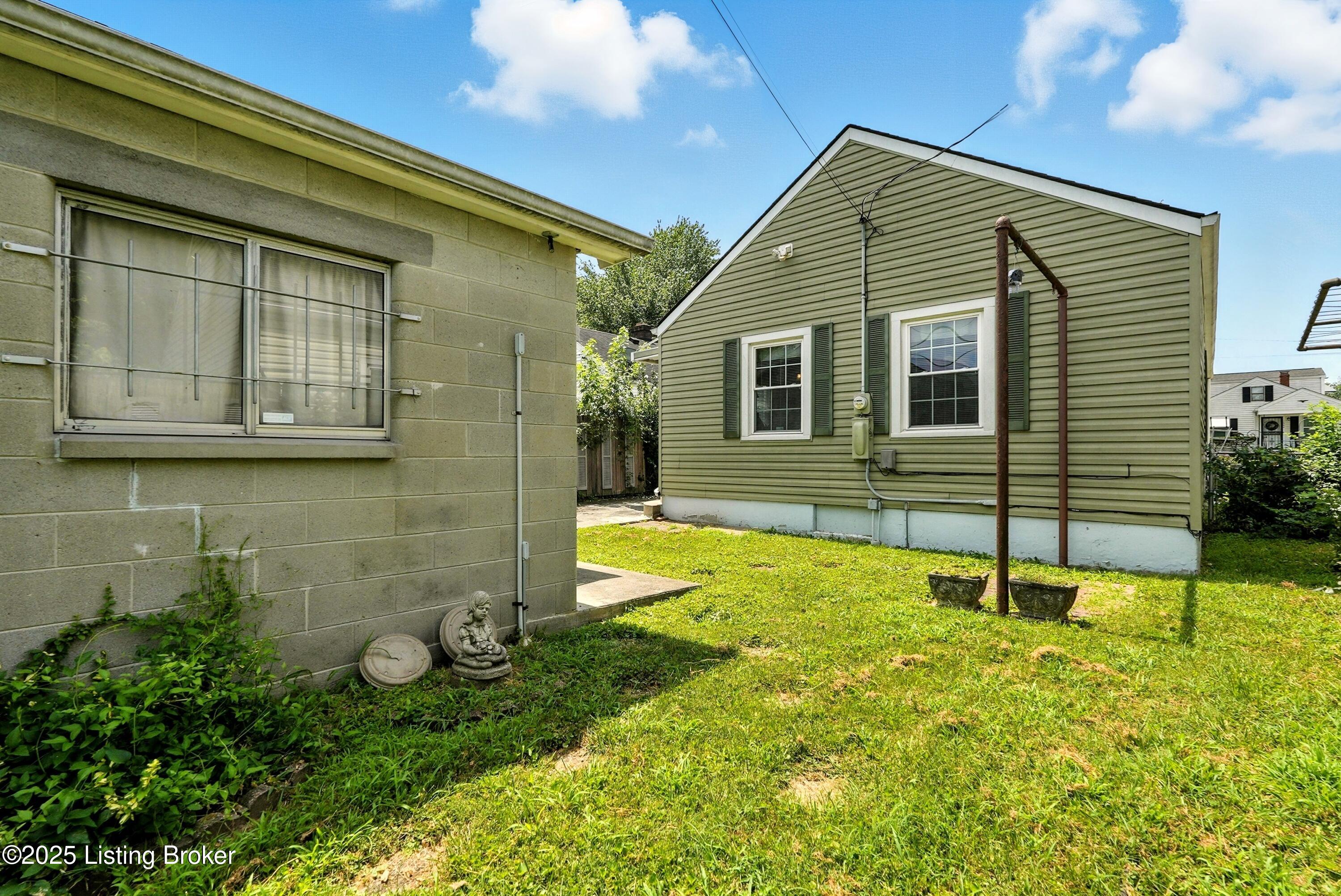1341 Lillian Ave