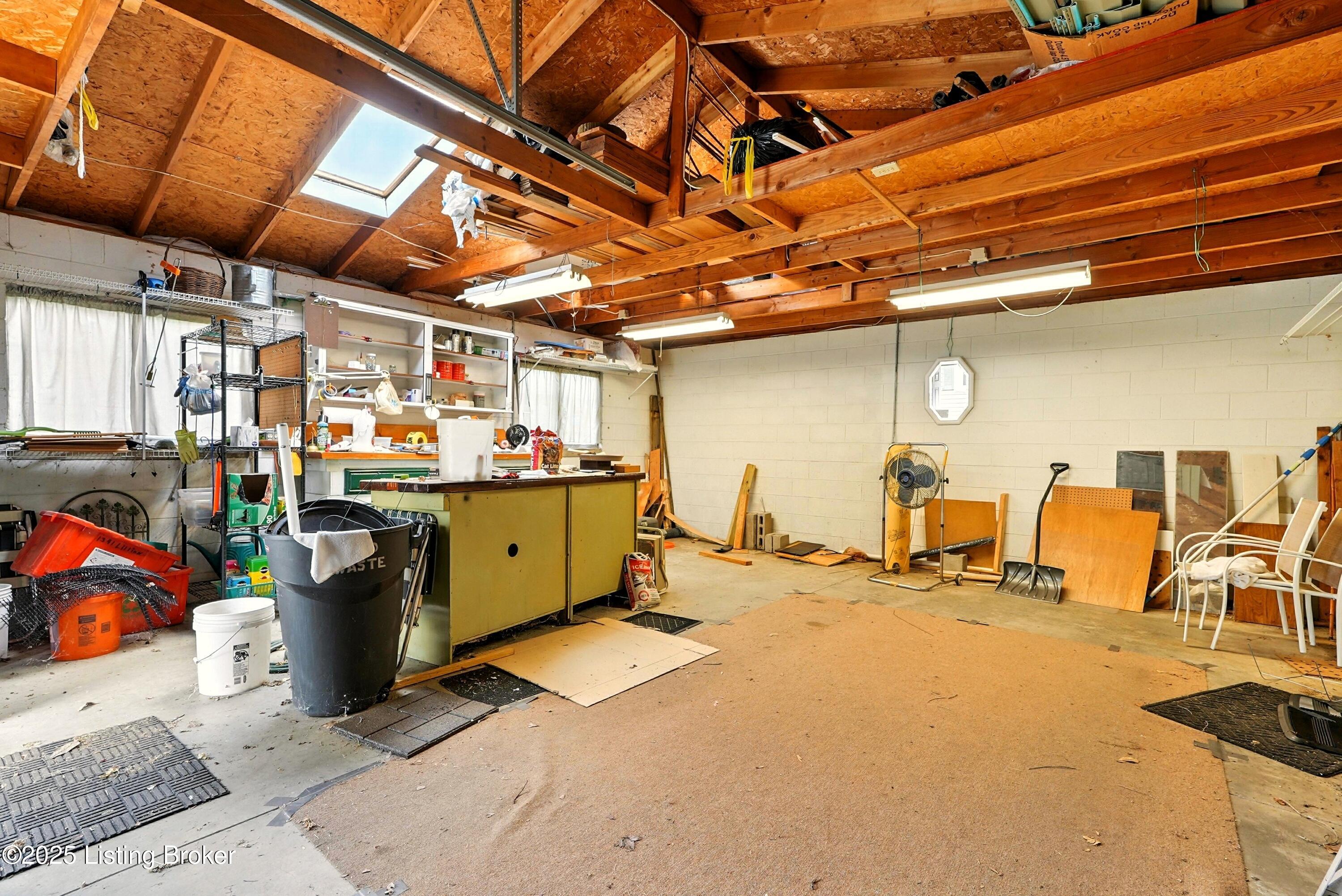 1341 Lillian Ave