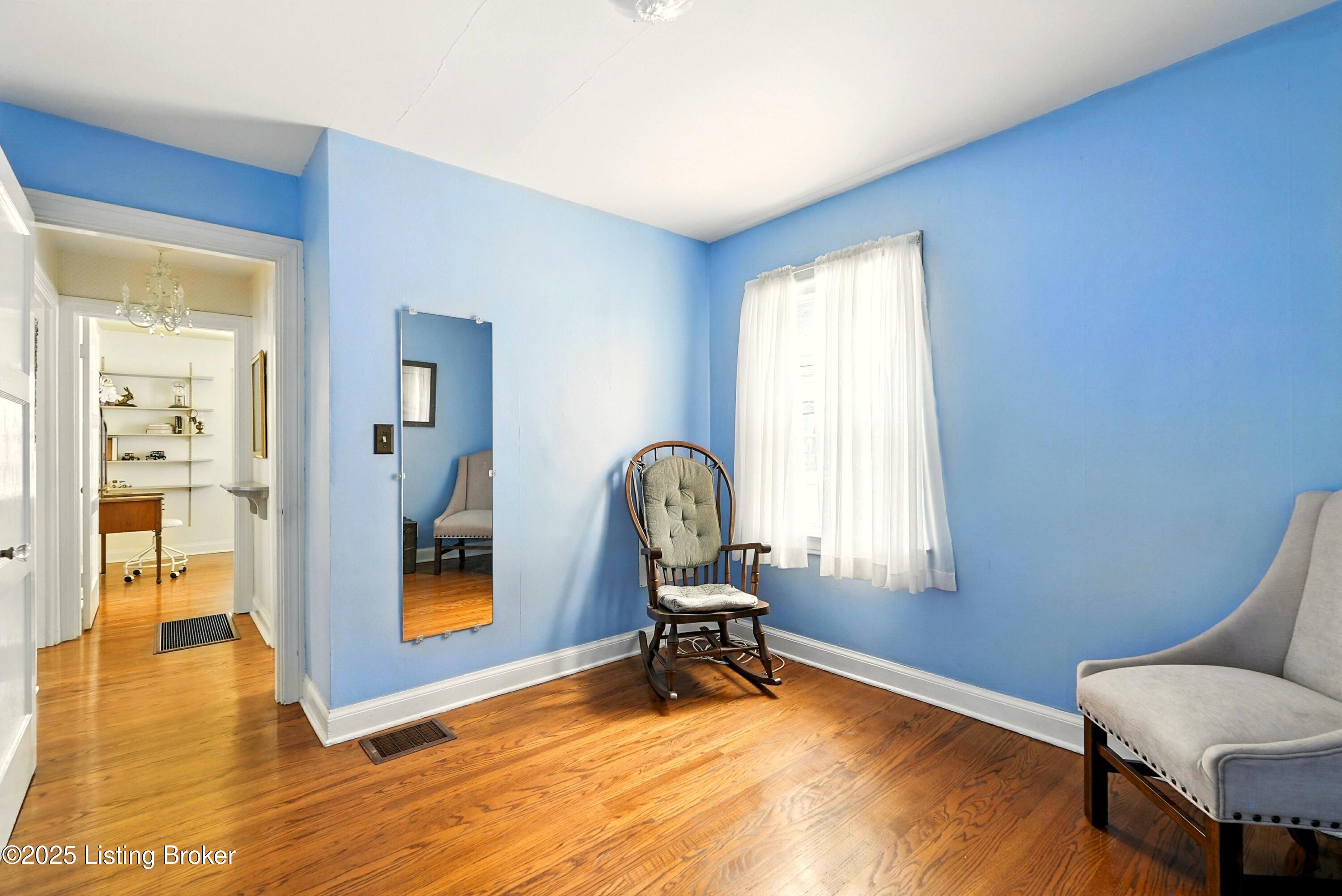 1341 Lillian Ave