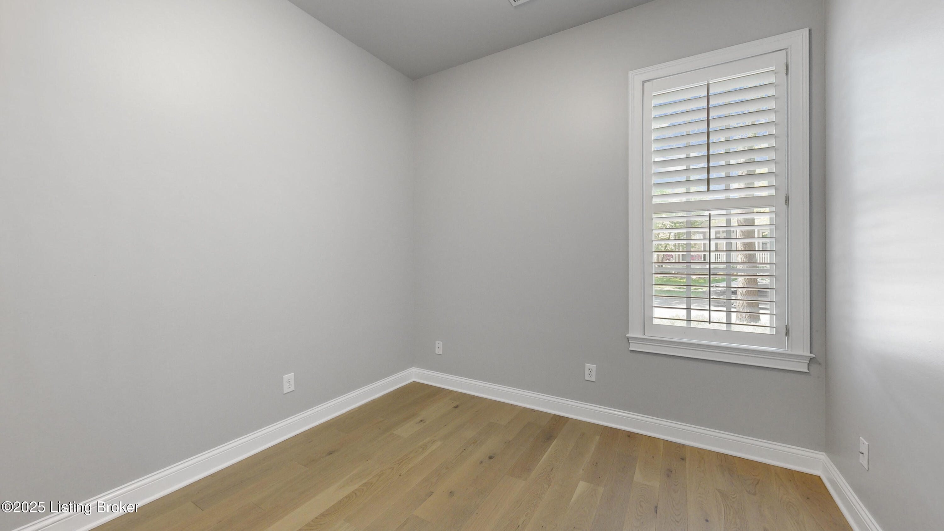 9201 Dayflower St 101