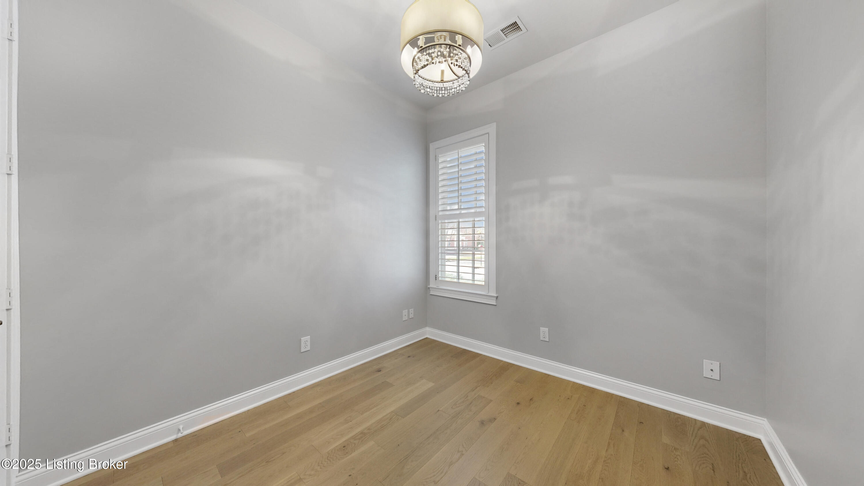 9201 Dayflower St 101