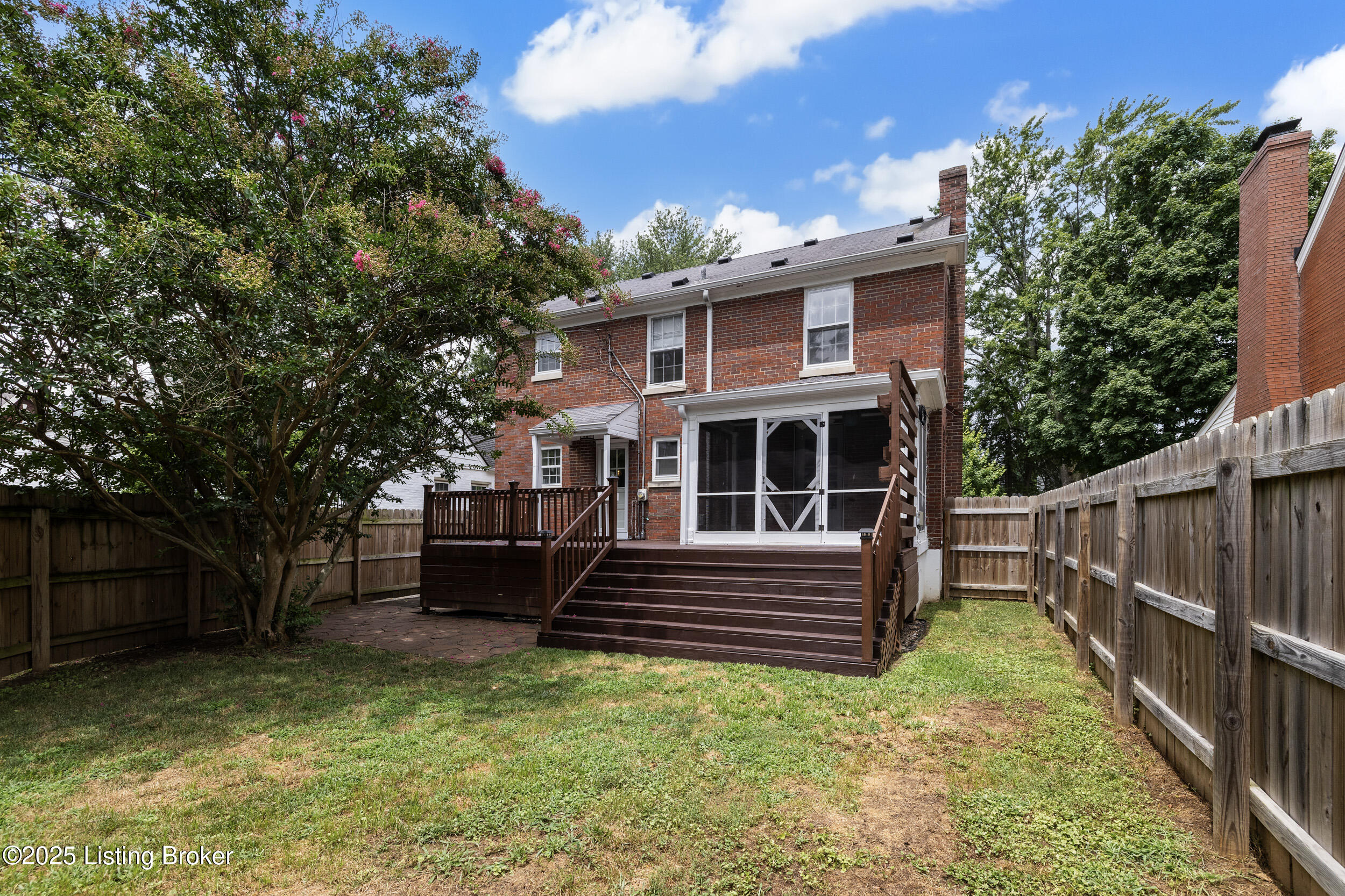 2214 Winston Ave