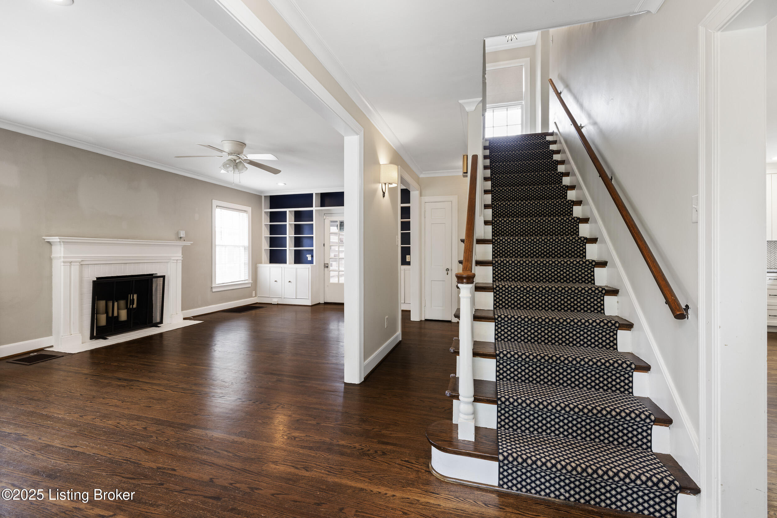 2214 Winston Ave