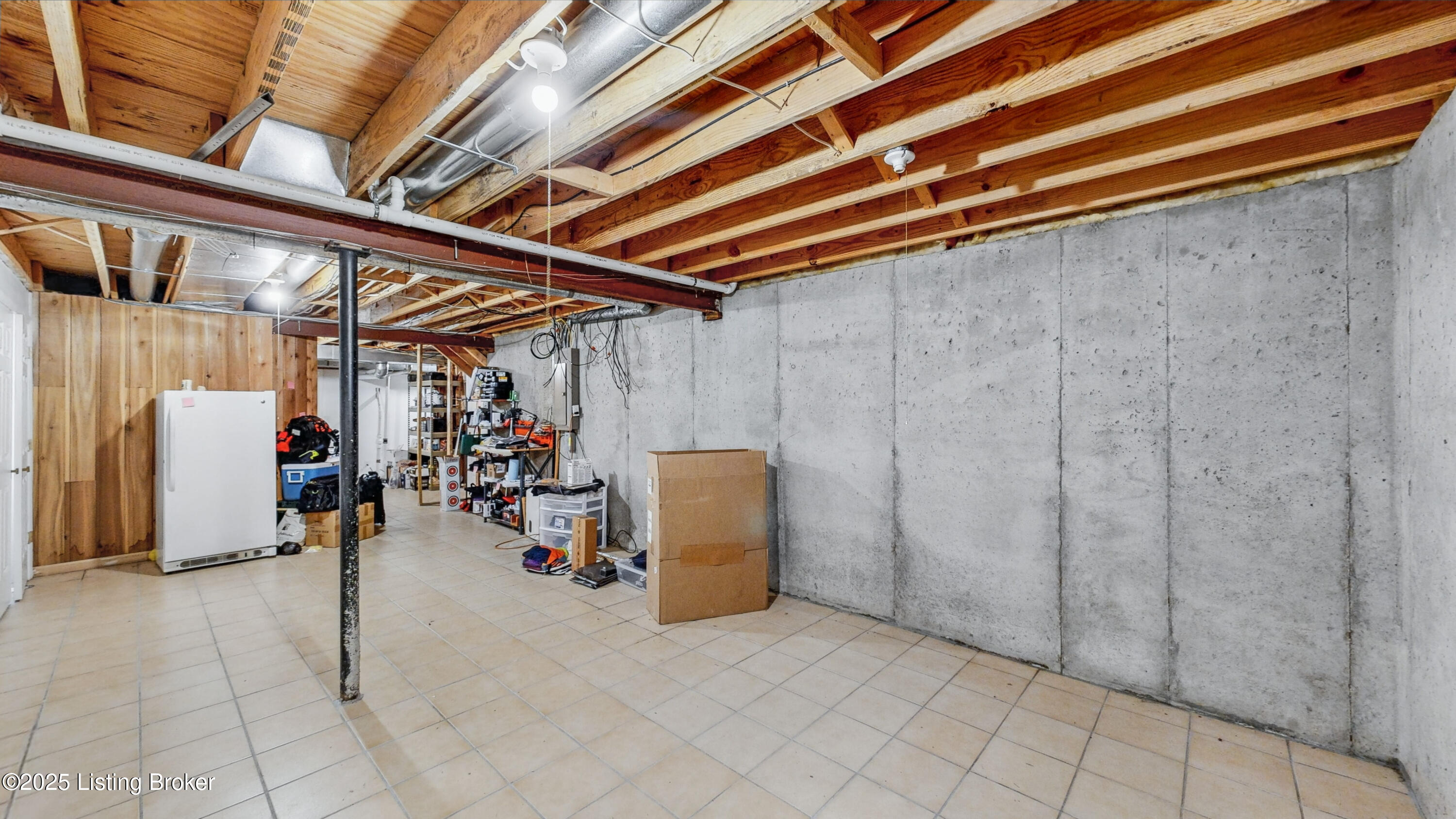419 Village Lake Dr