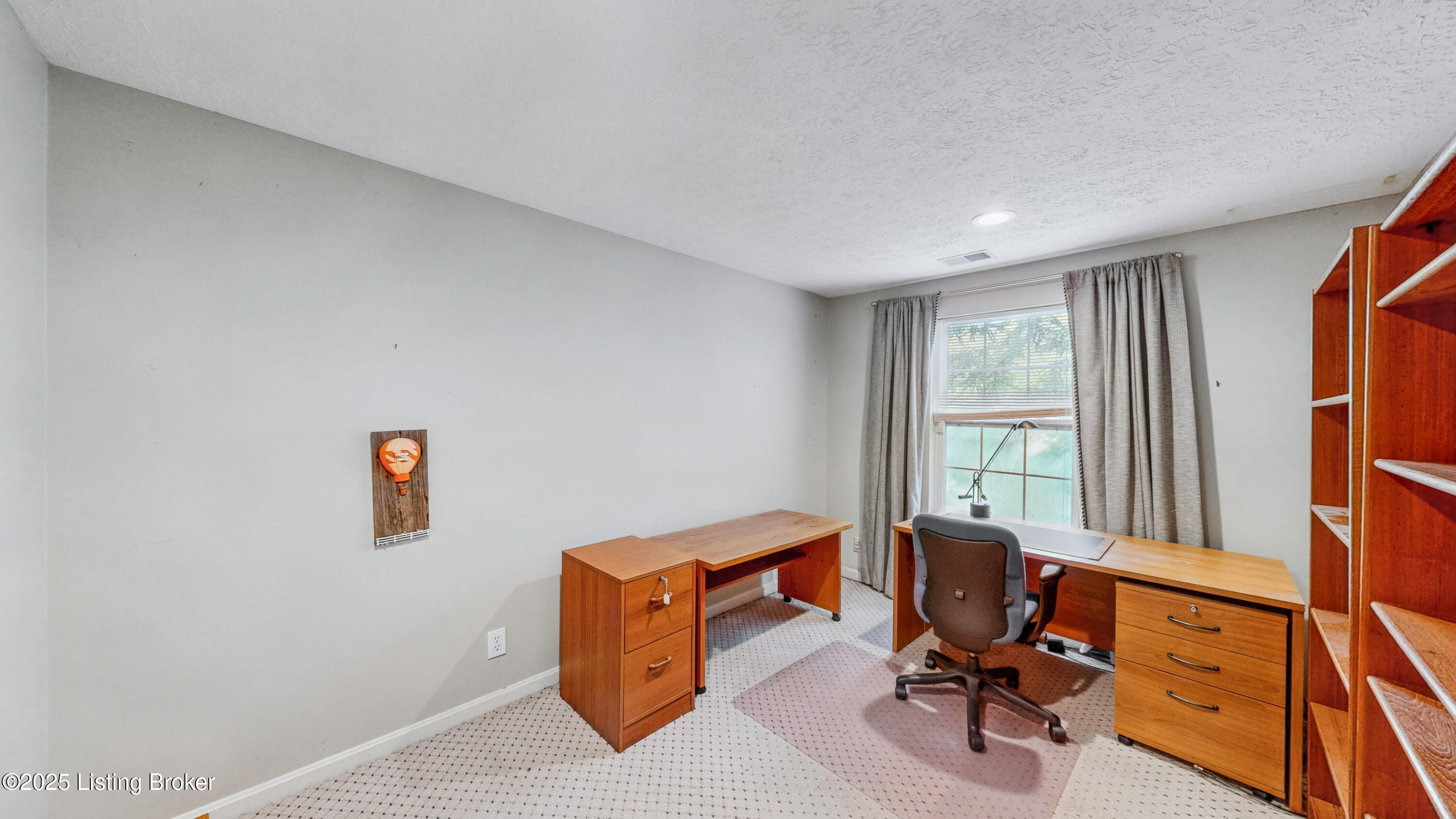 419 Village Lake Dr