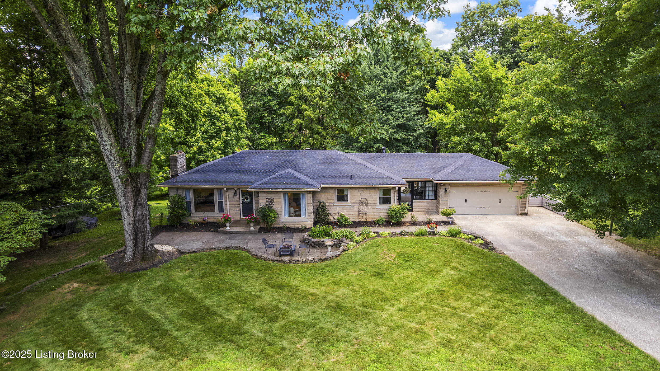 4221 Dolphin Rd
