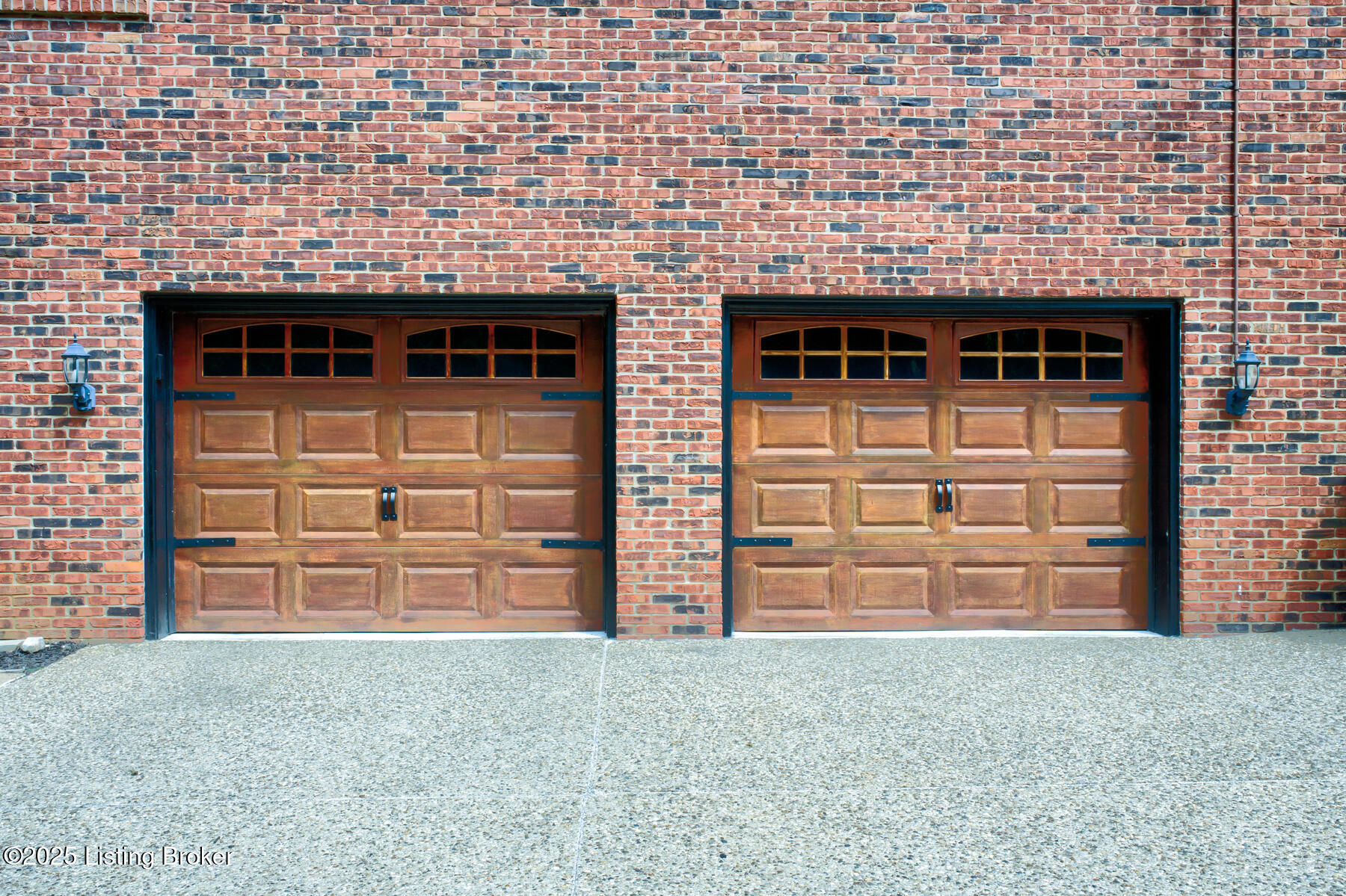 16801 Ash Glen Rd