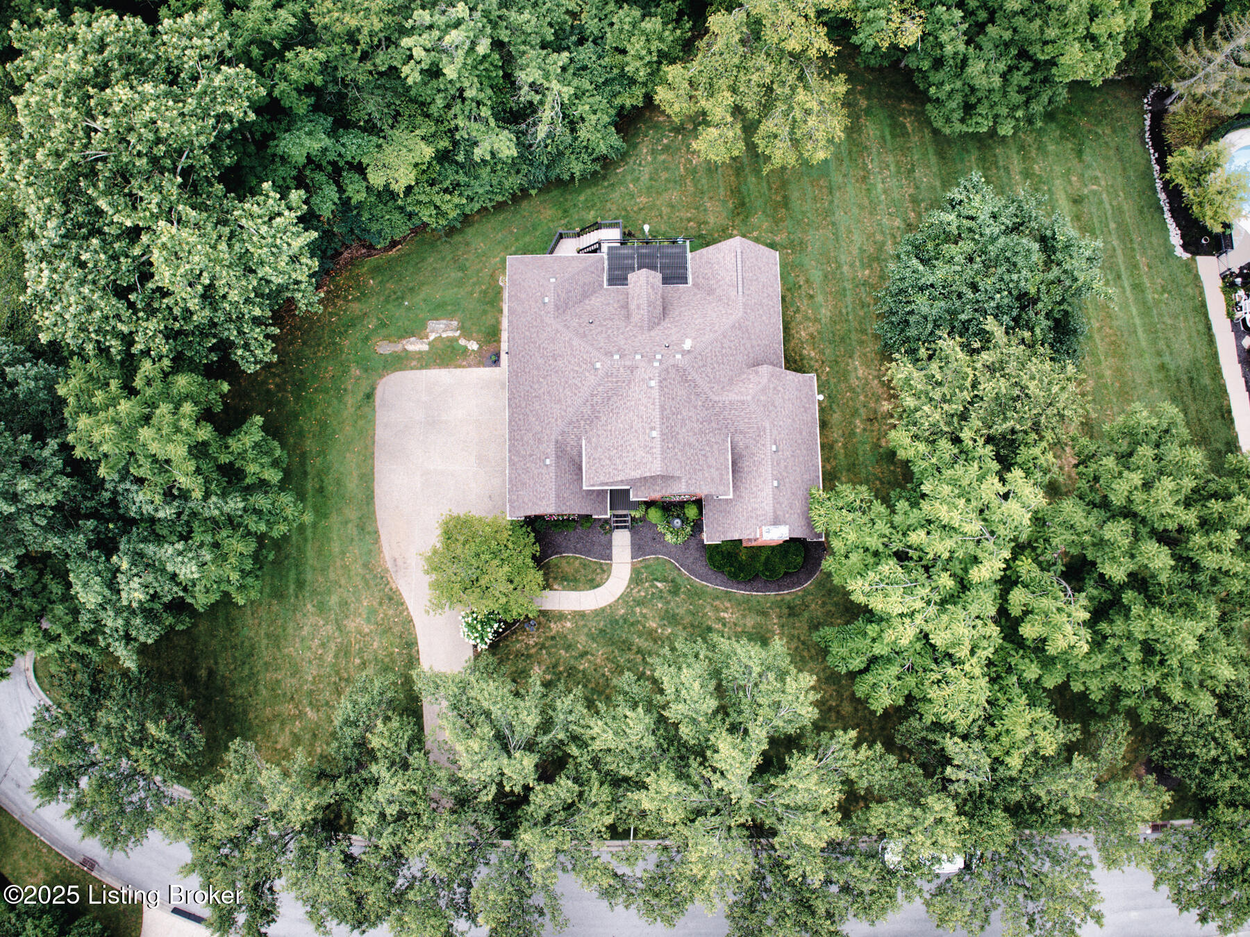 16801 Ash Glen Rd