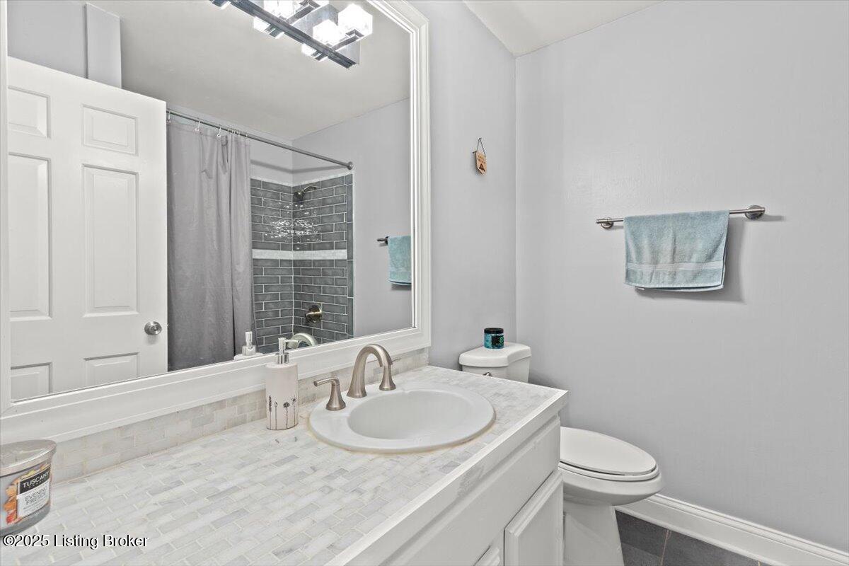 414 Highwood Dr