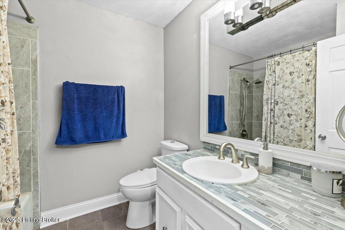 414 Highwood Dr