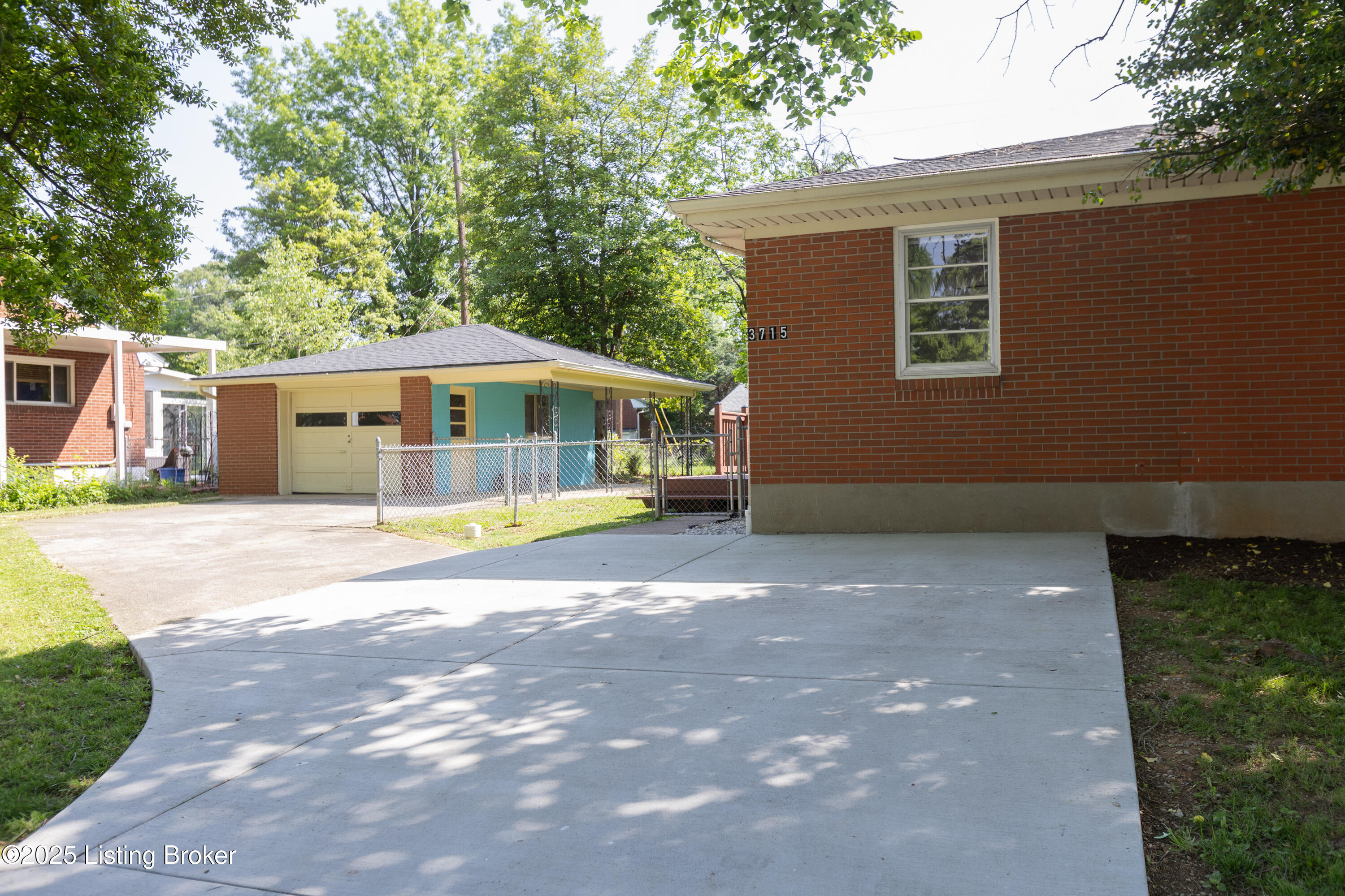 3715 Stanton Blvd