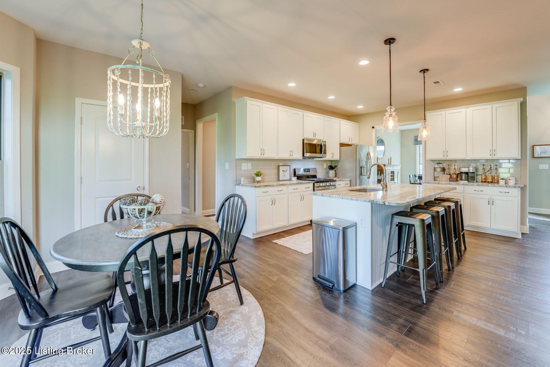 108 Charmwood Ct