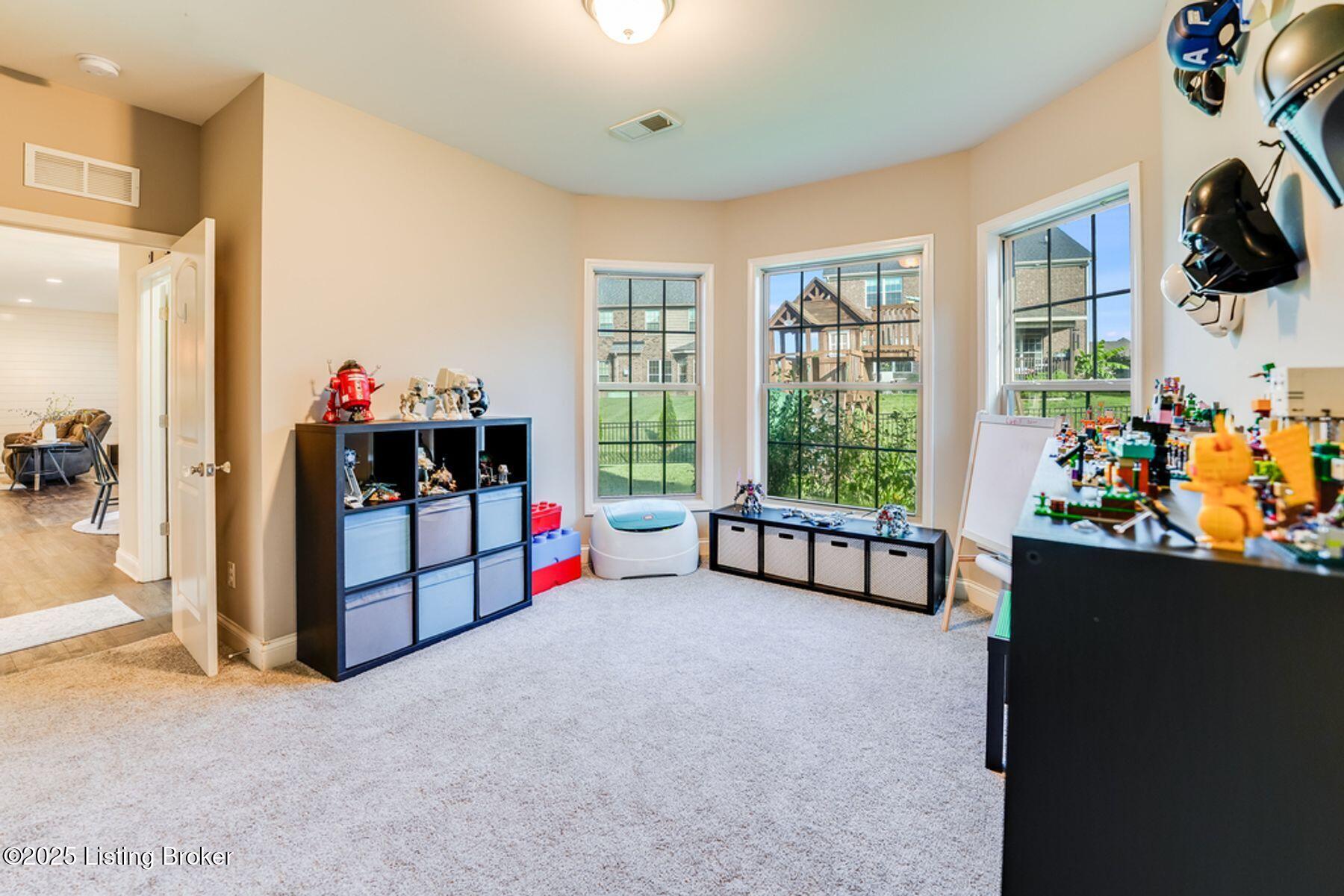 108 Charmwood Ct