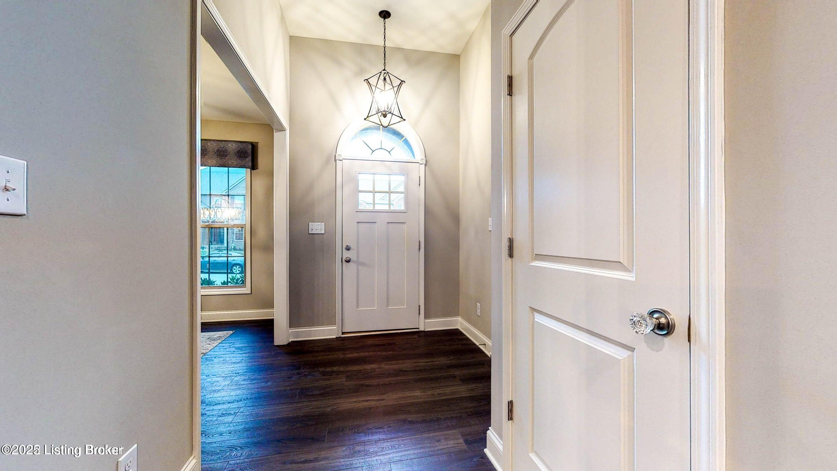 108 Charmwood Ct