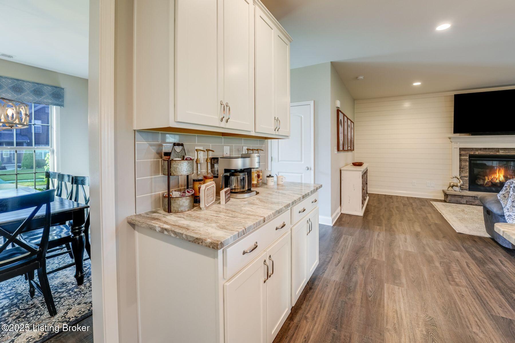108 Charmwood Ct
