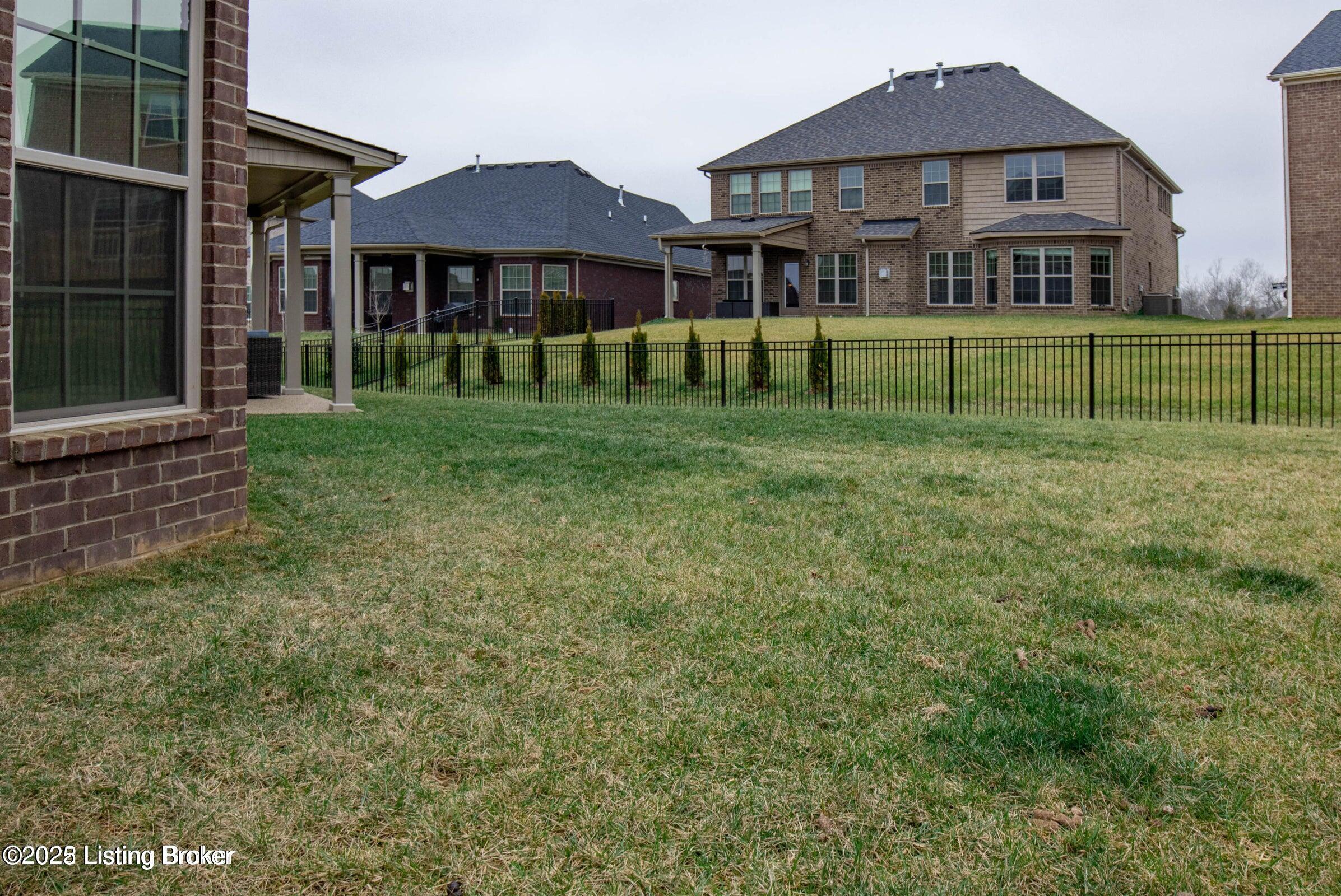 108 Charmwood Ct