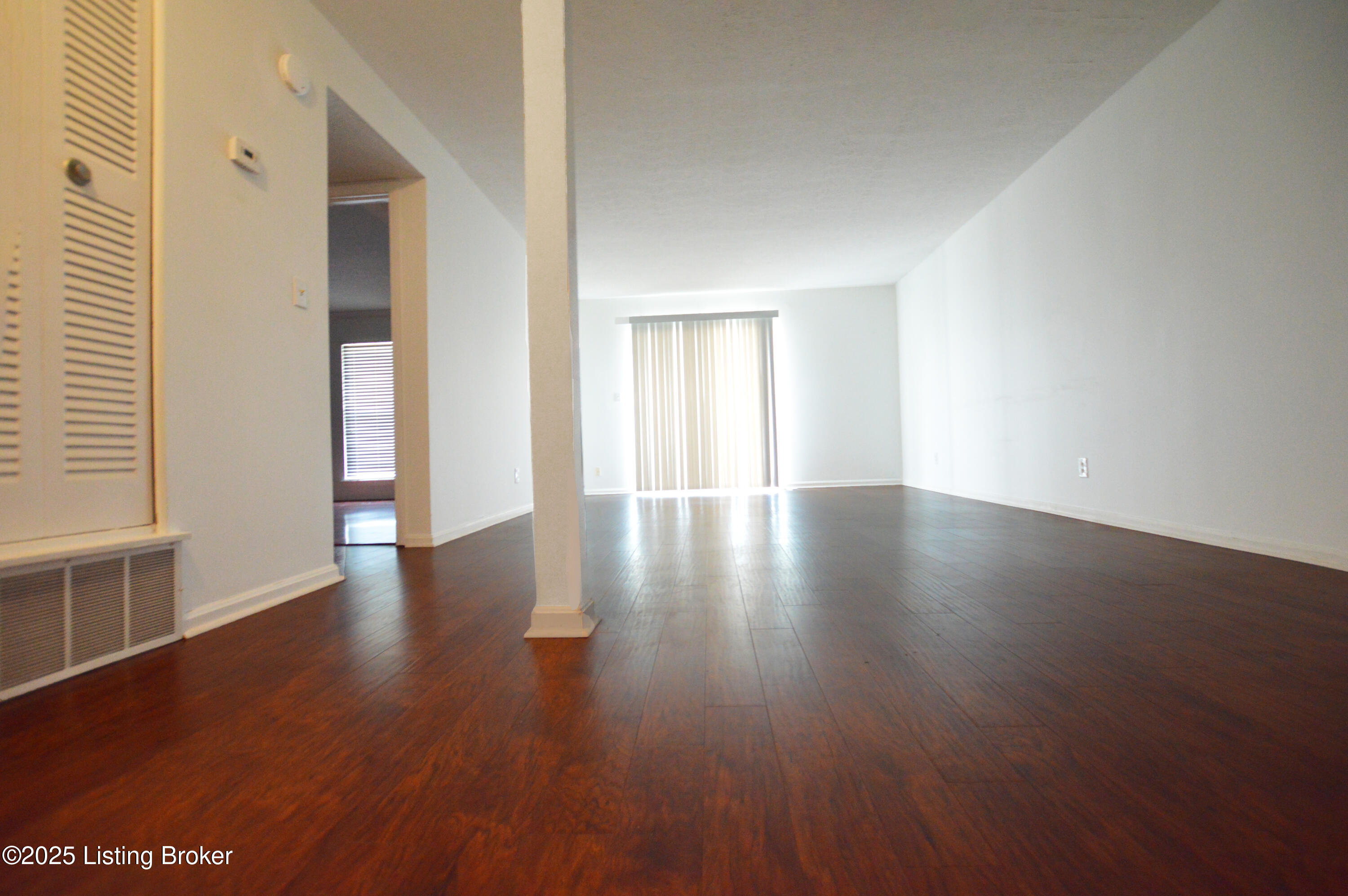 806 Lafontenay Ct