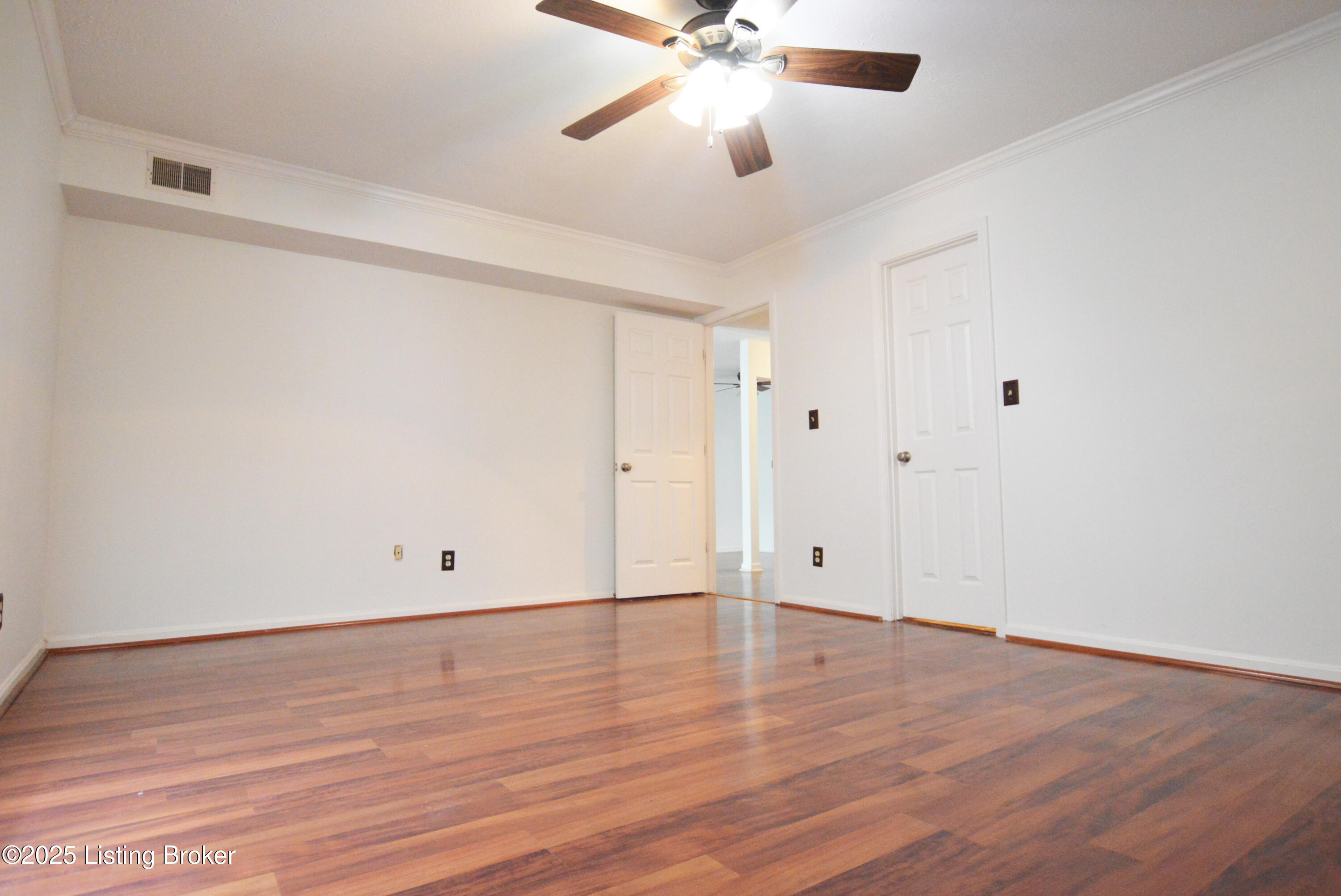 806 Lafontenay Ct