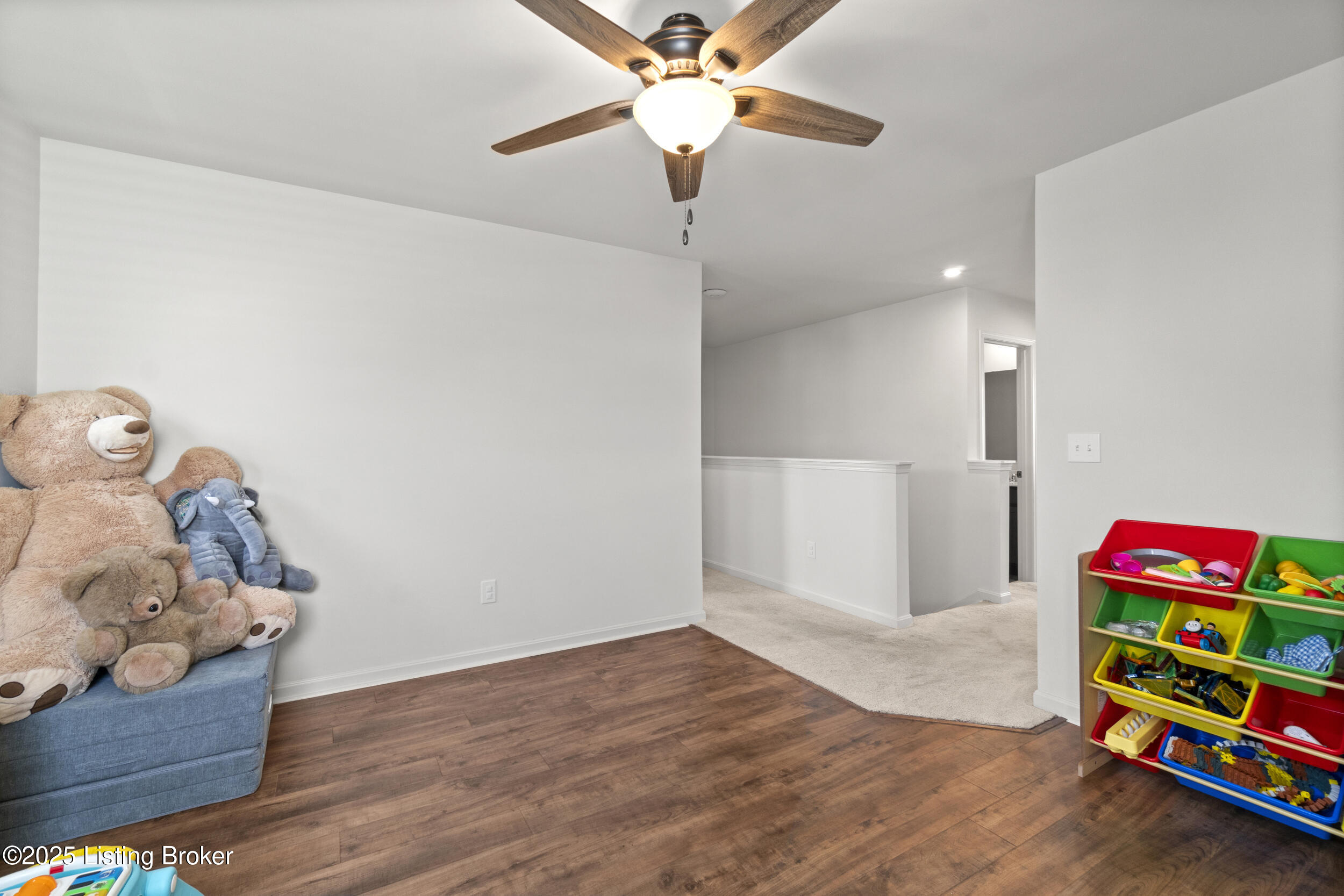 425 Vildana Way