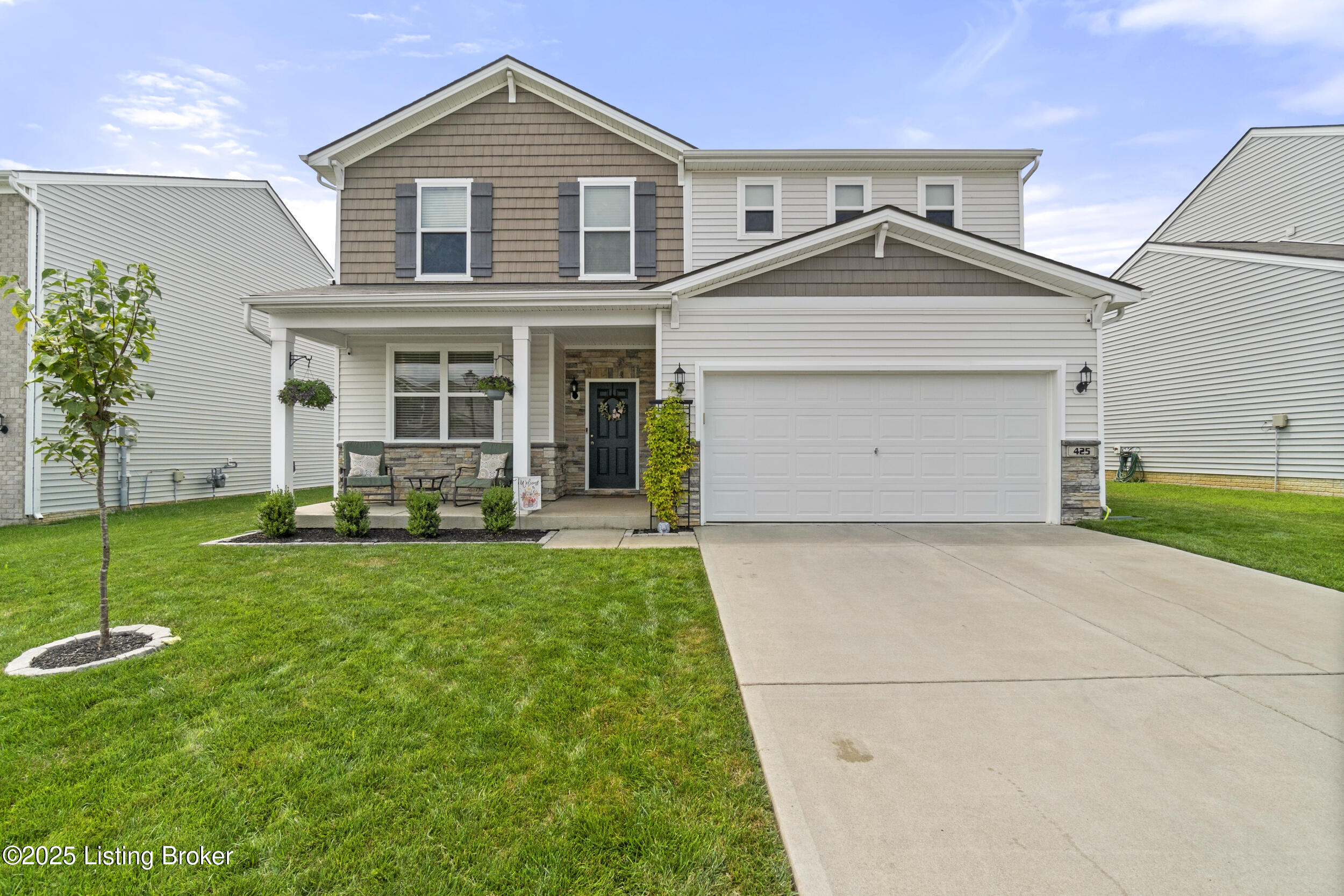 425 Vildana Way