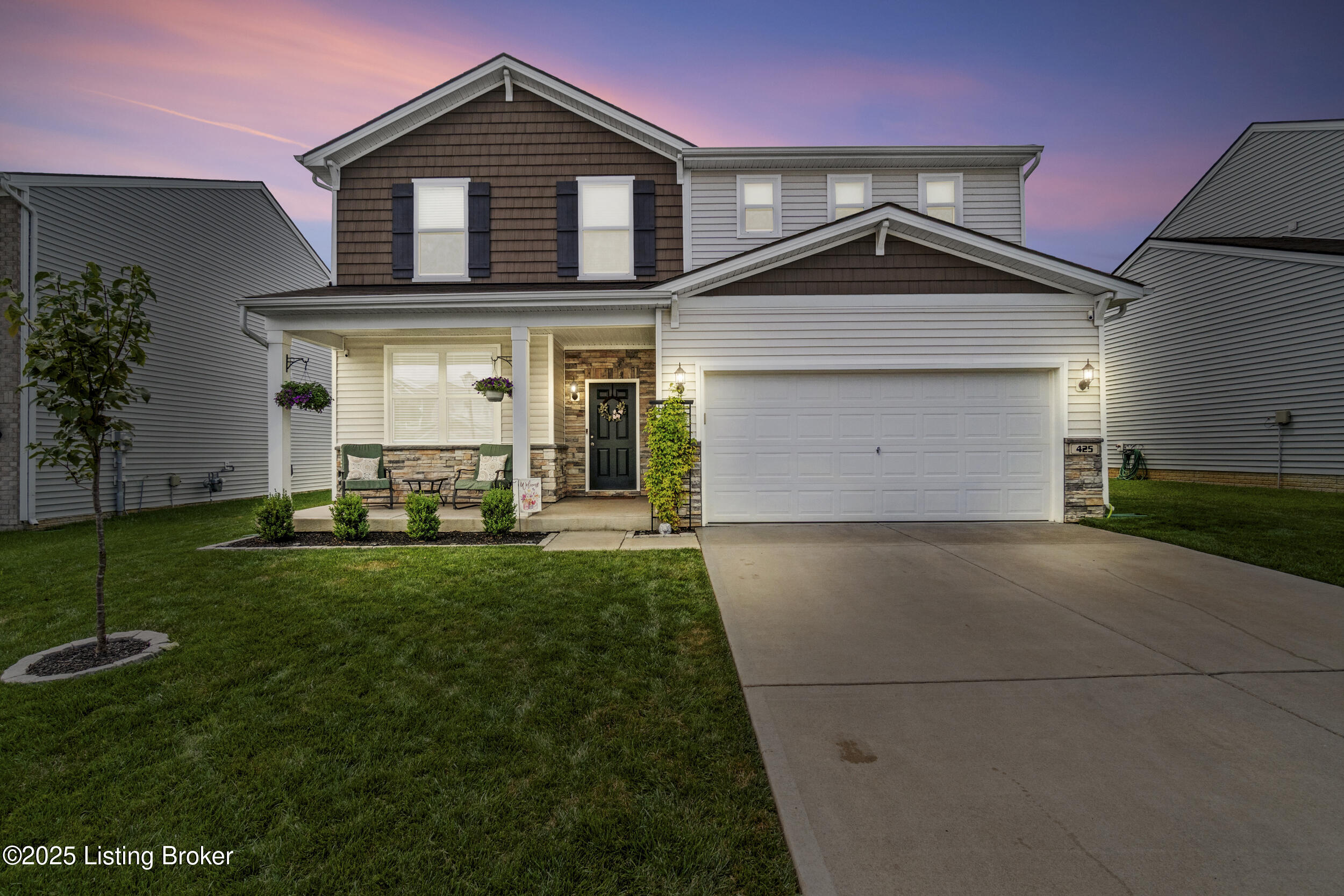 425 Vildana Way
