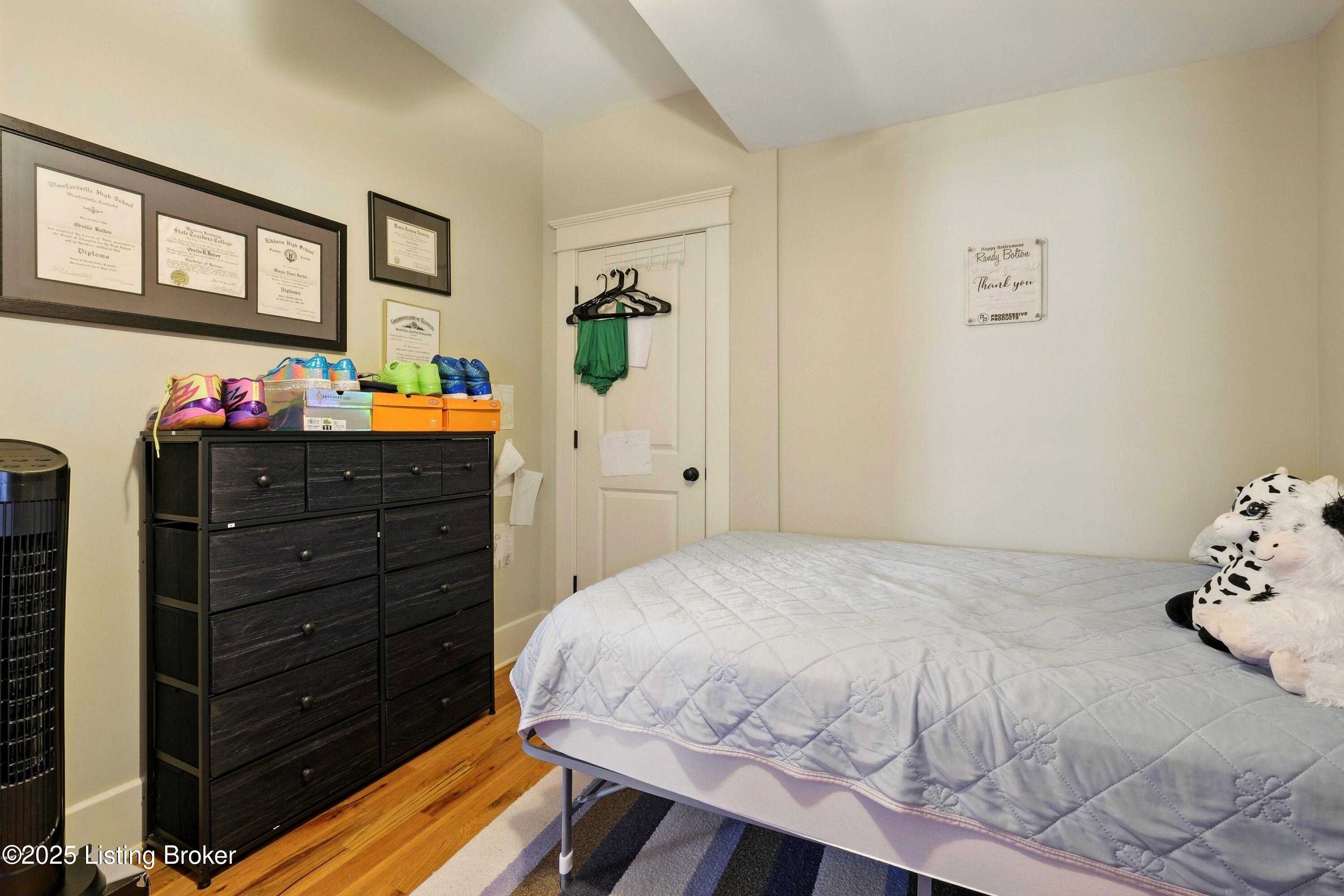 108 Evergreen Rd