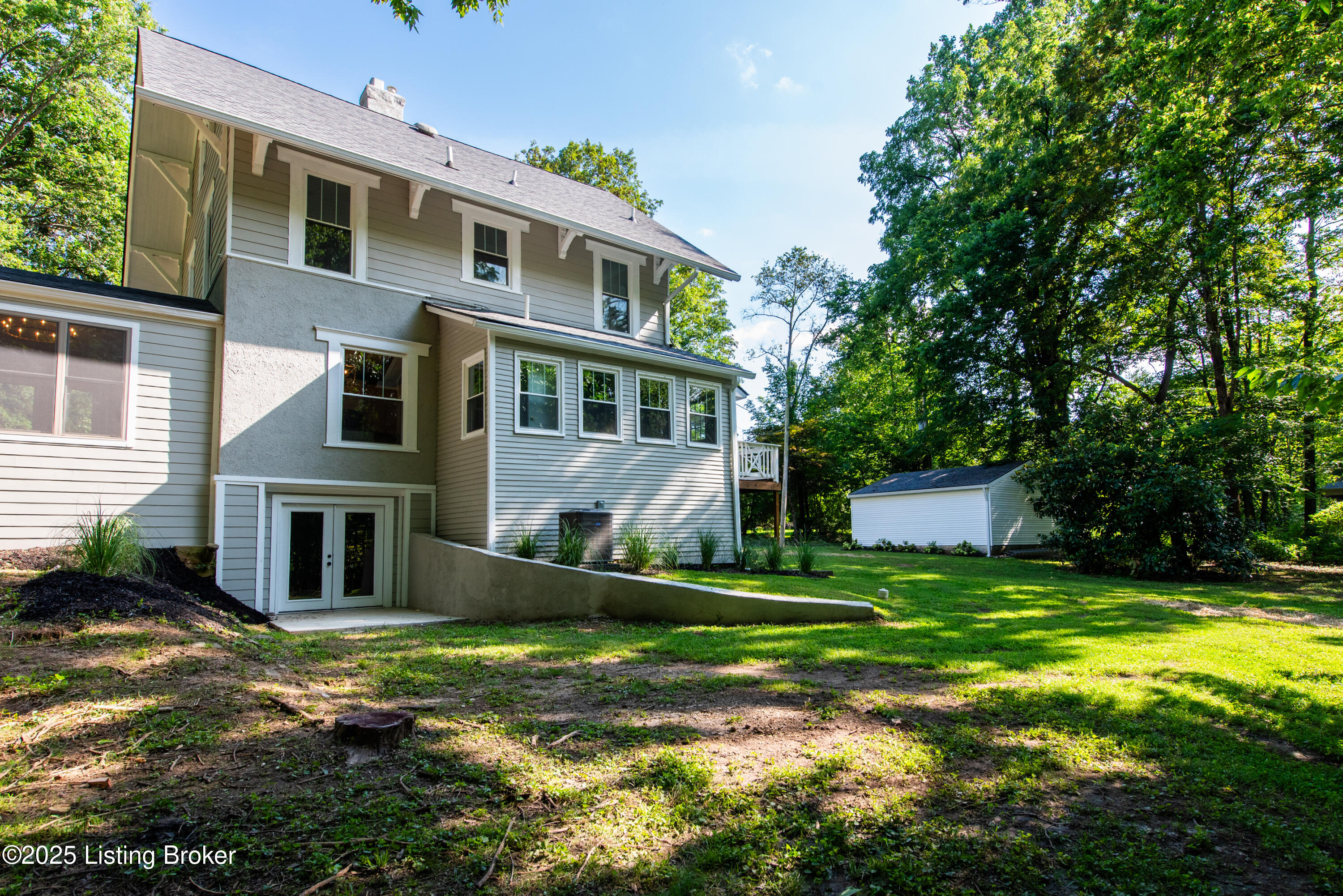 4100 Altawood Ct