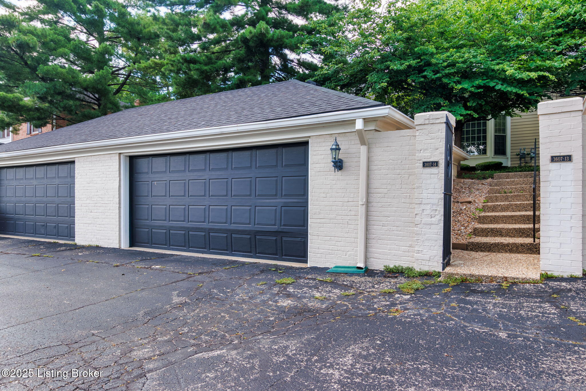 3607 Brownsboro Rd 14