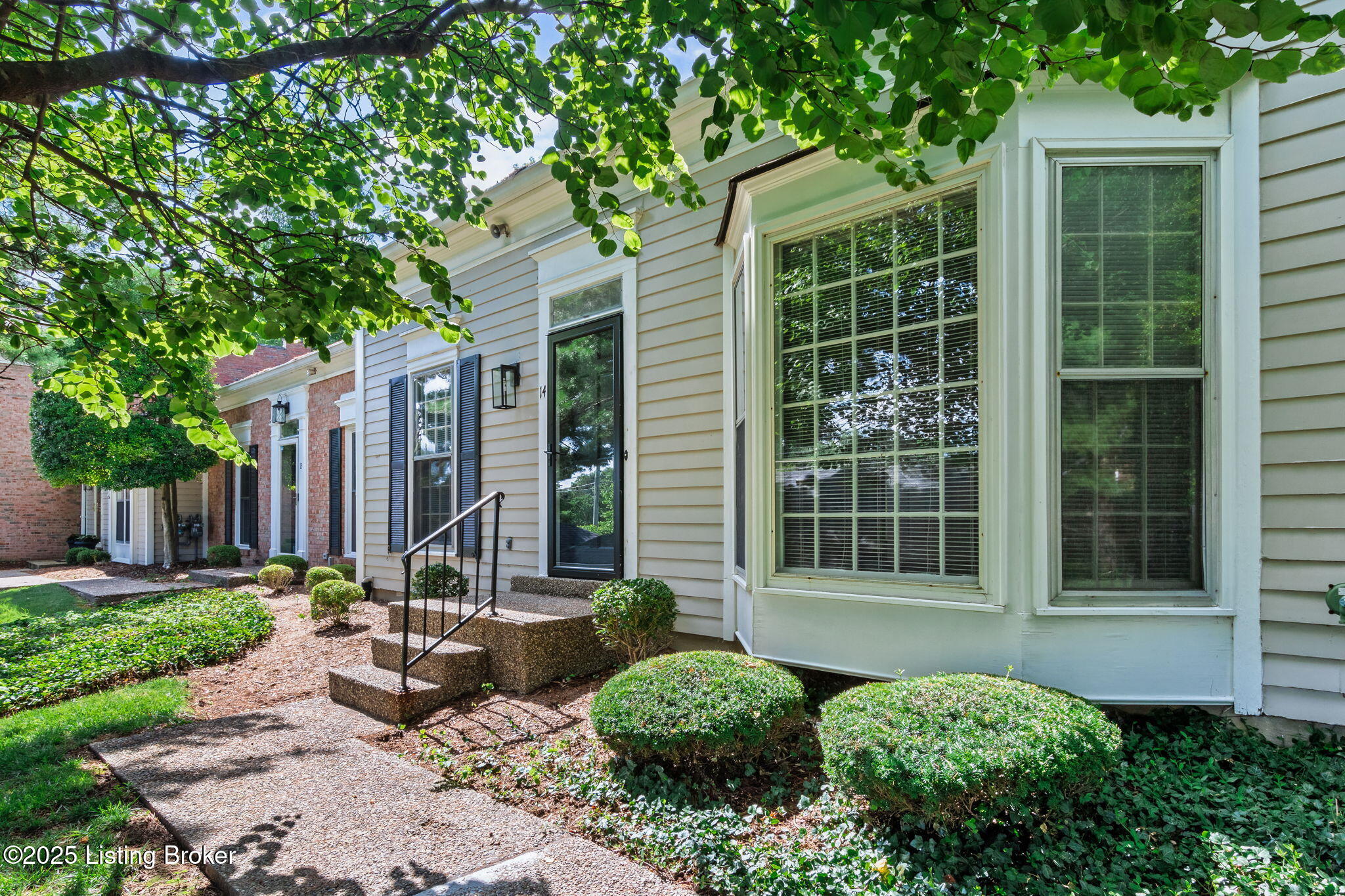 3607 Brownsboro Rd 14