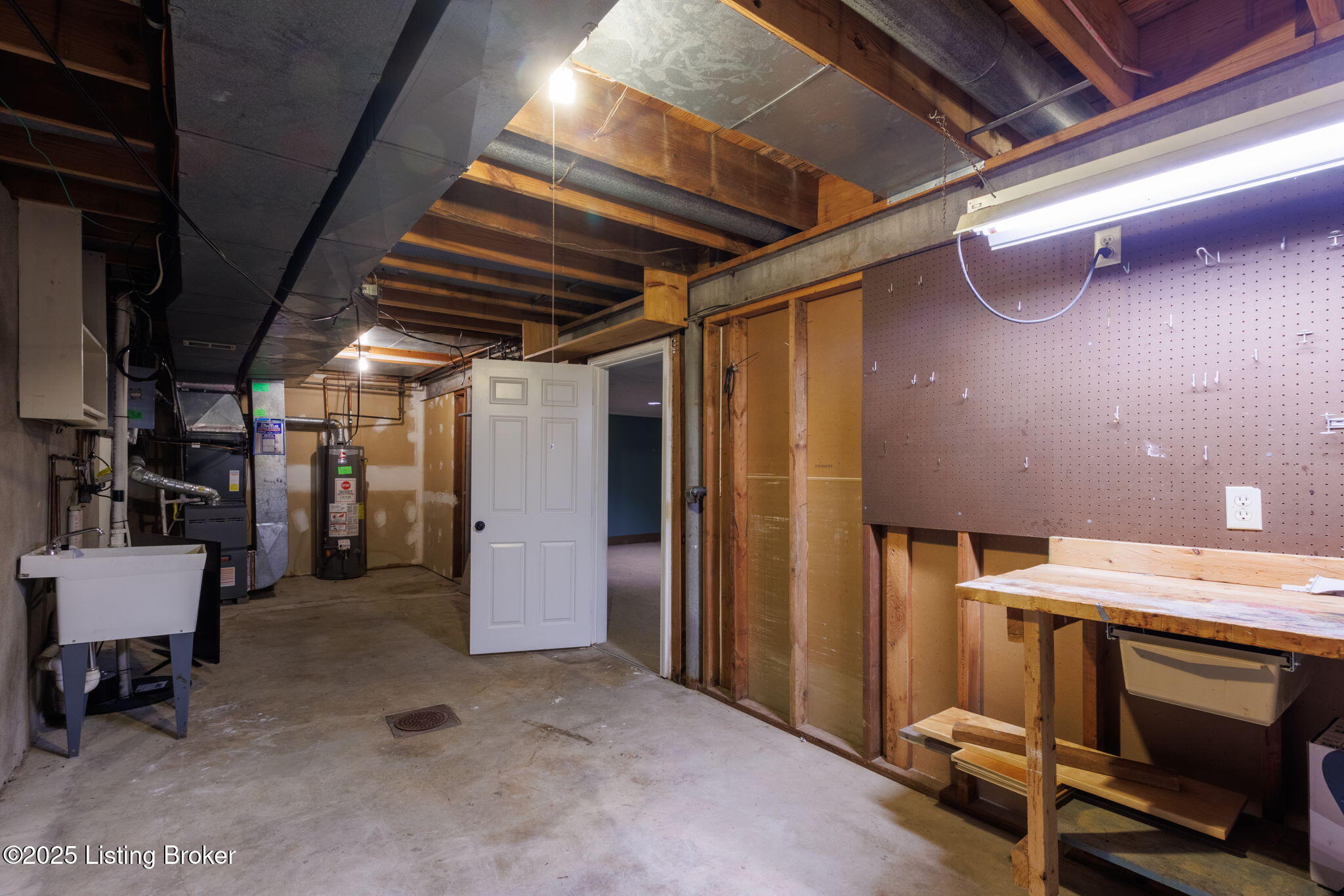 3607 Brownsboro Rd 14