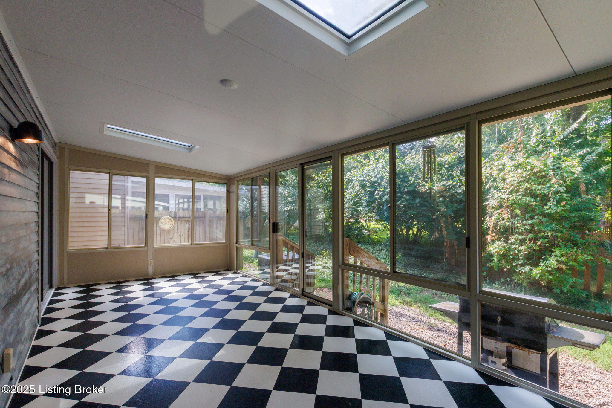 3607 Brownsboro Rd 14