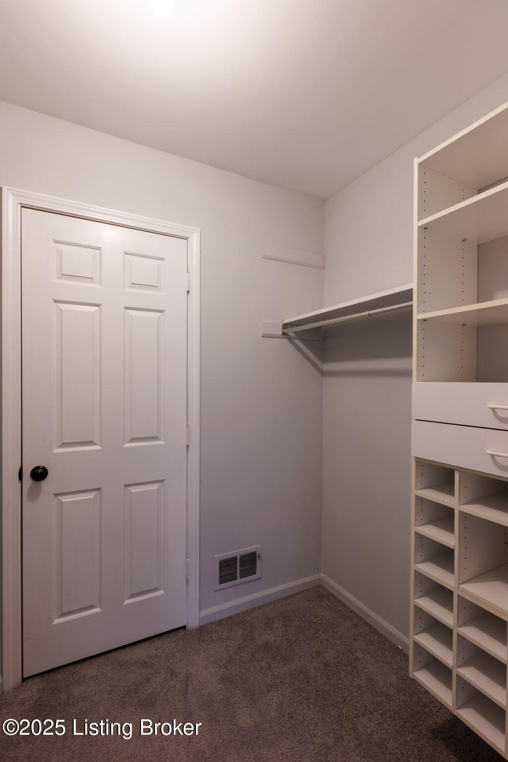 3607 Brownsboro Rd 14