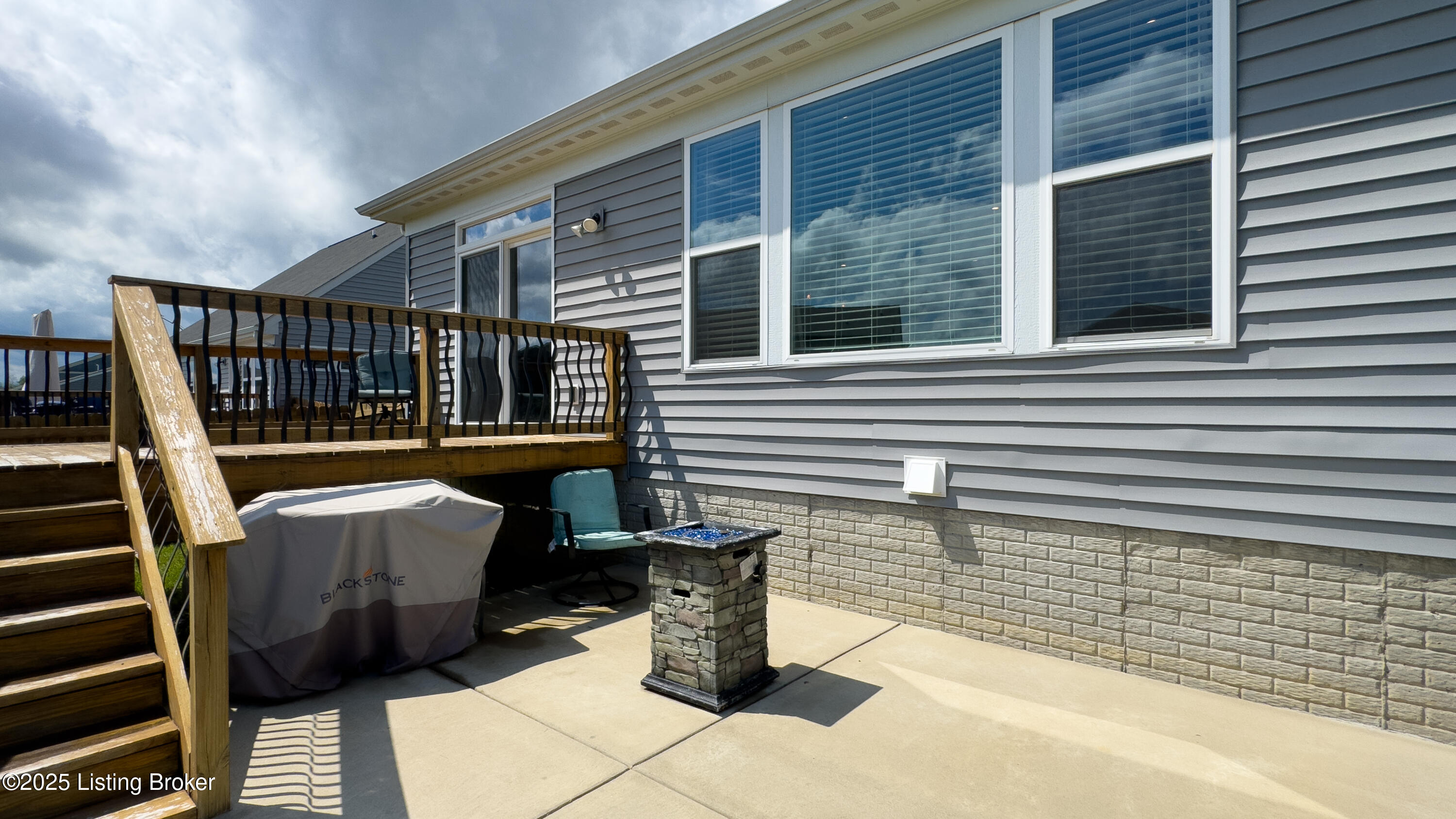 125 Bridlewood Dr