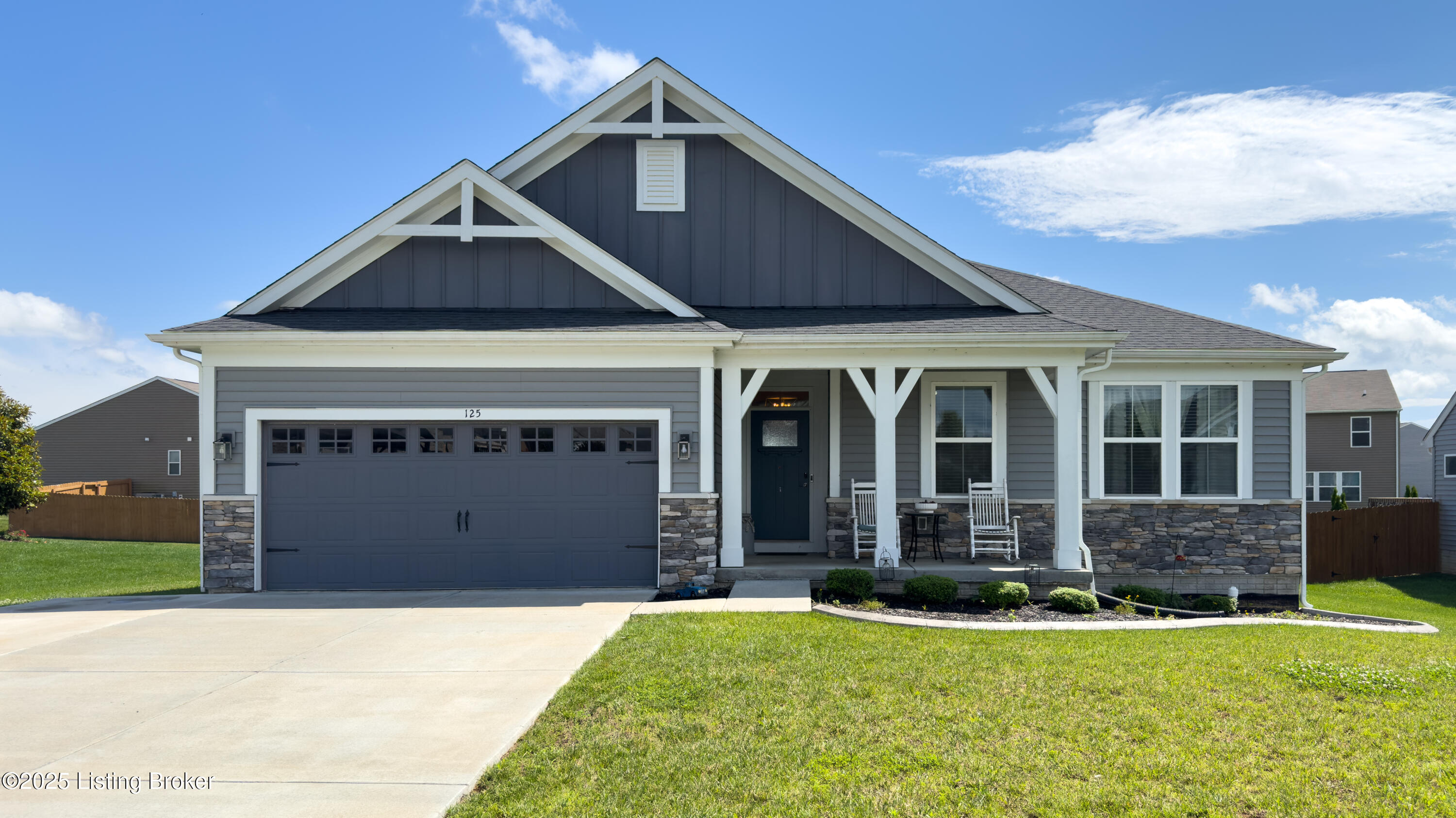 125 Bridlewood Dr
