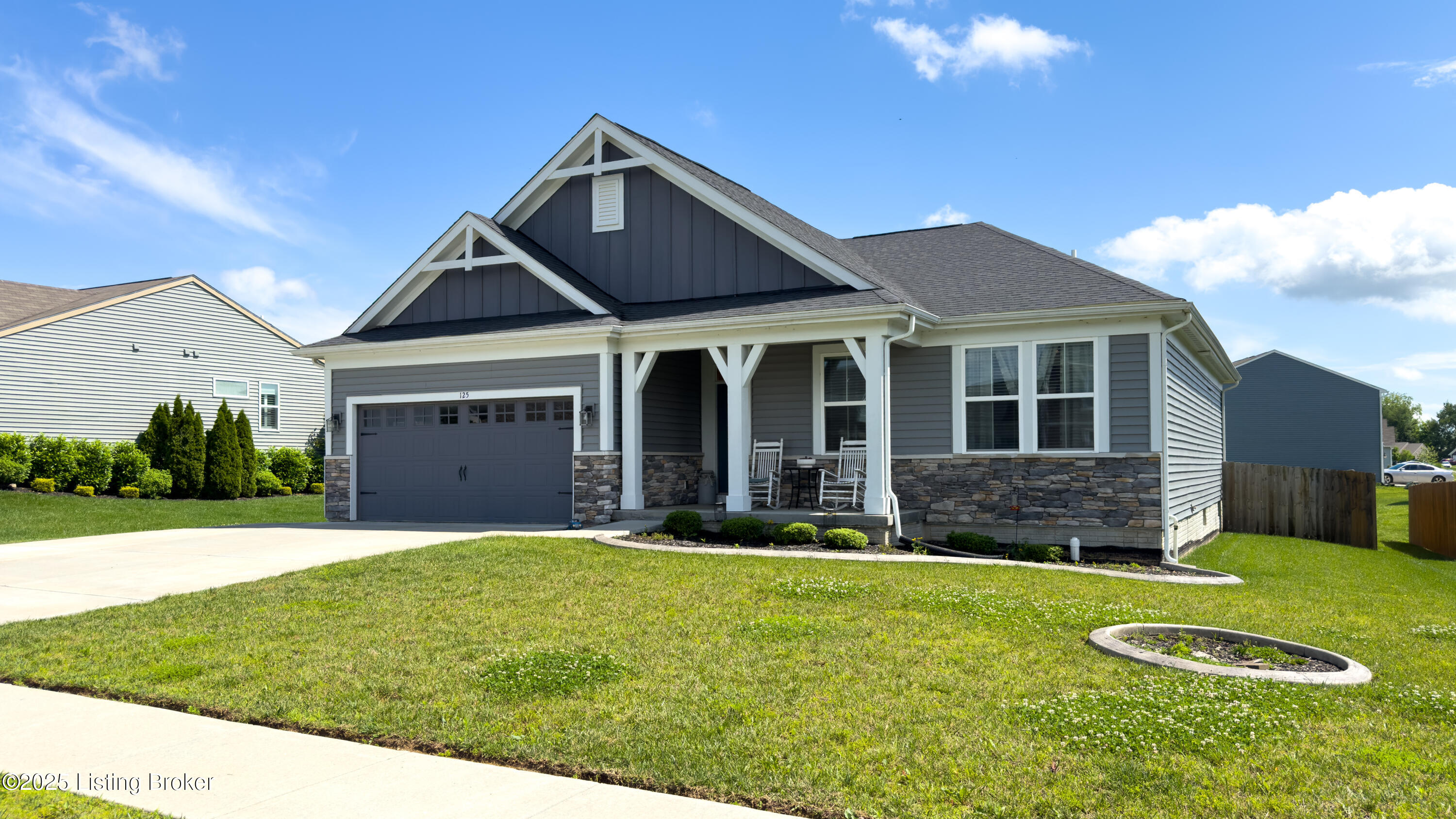125 Bridlewood Dr