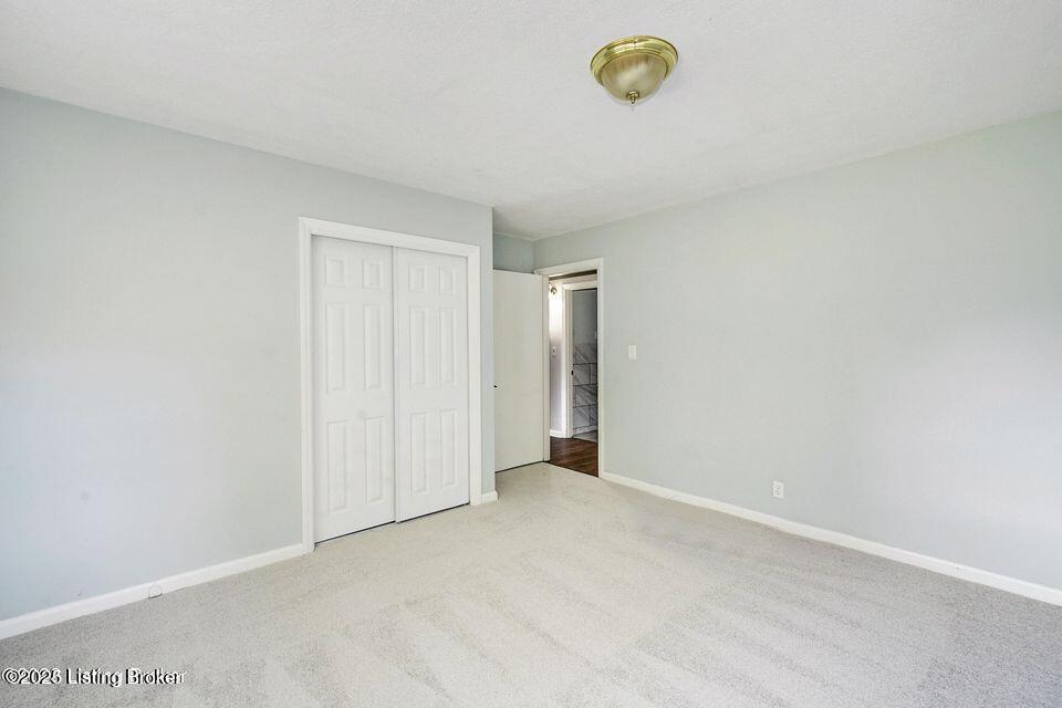 2822 Esther Blvd