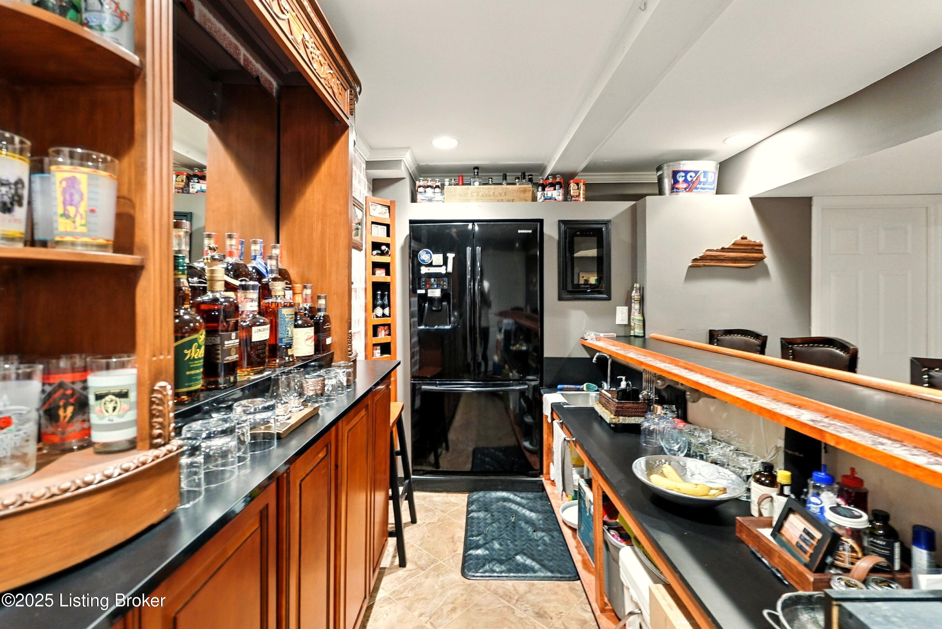 1003 Hardin Holly