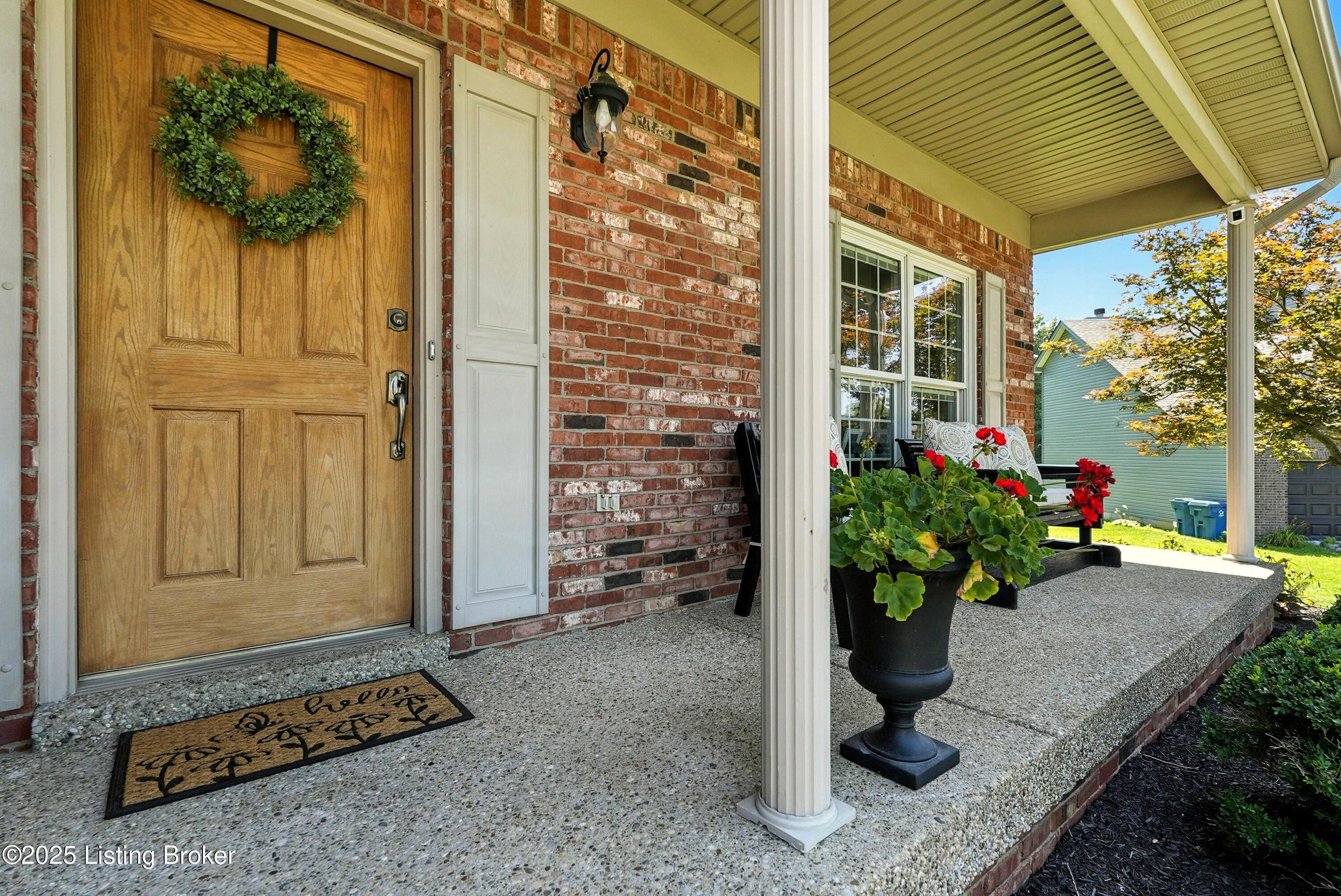 1003 Hardin Holly