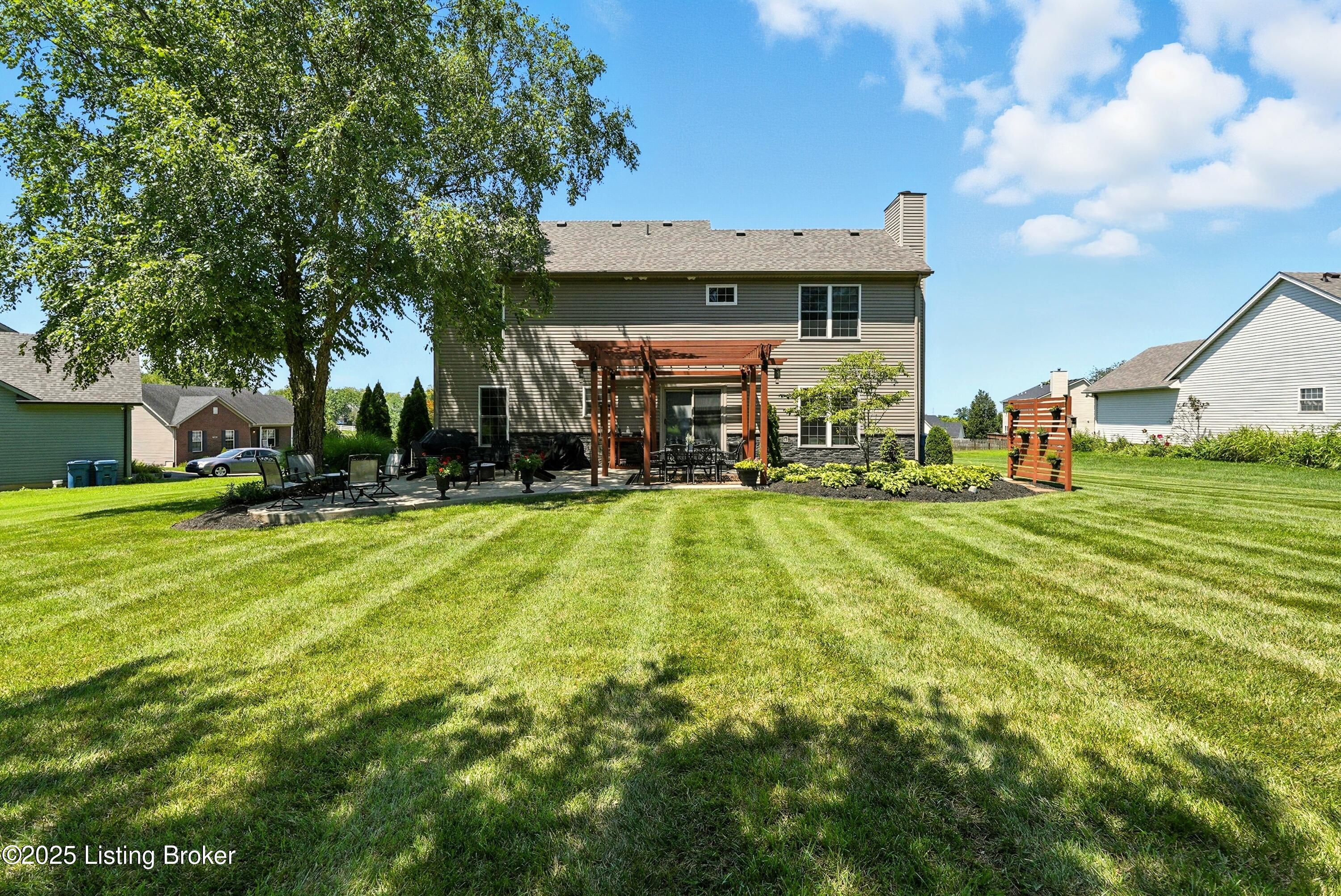 1003 Hardin Holly
