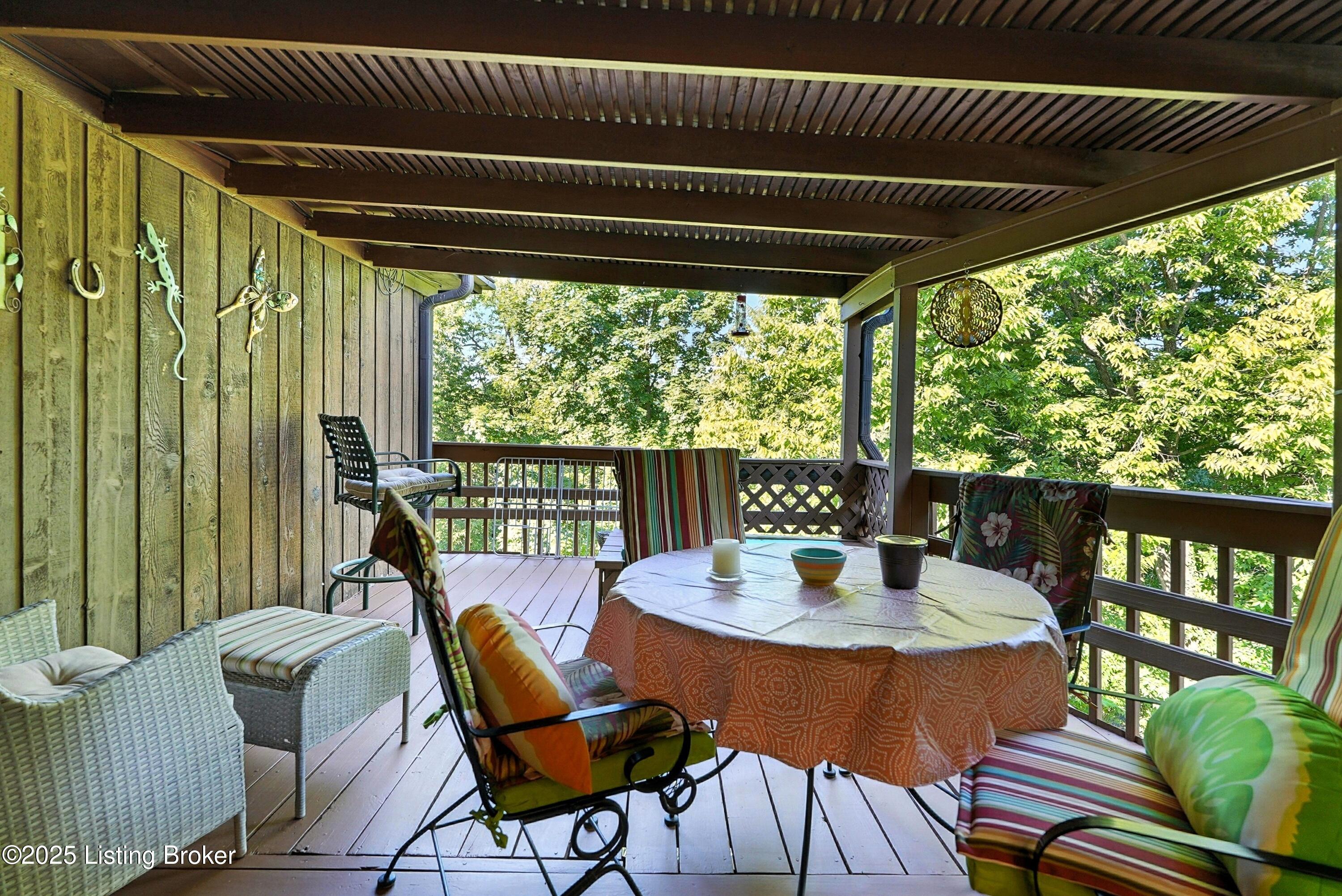 1507 Thackeray Dr