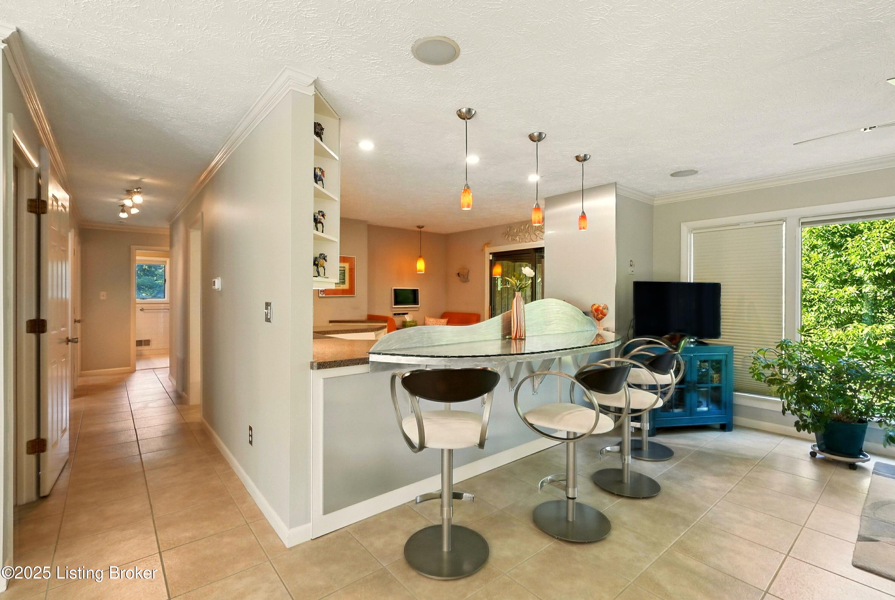 1507 Thackeray Dr