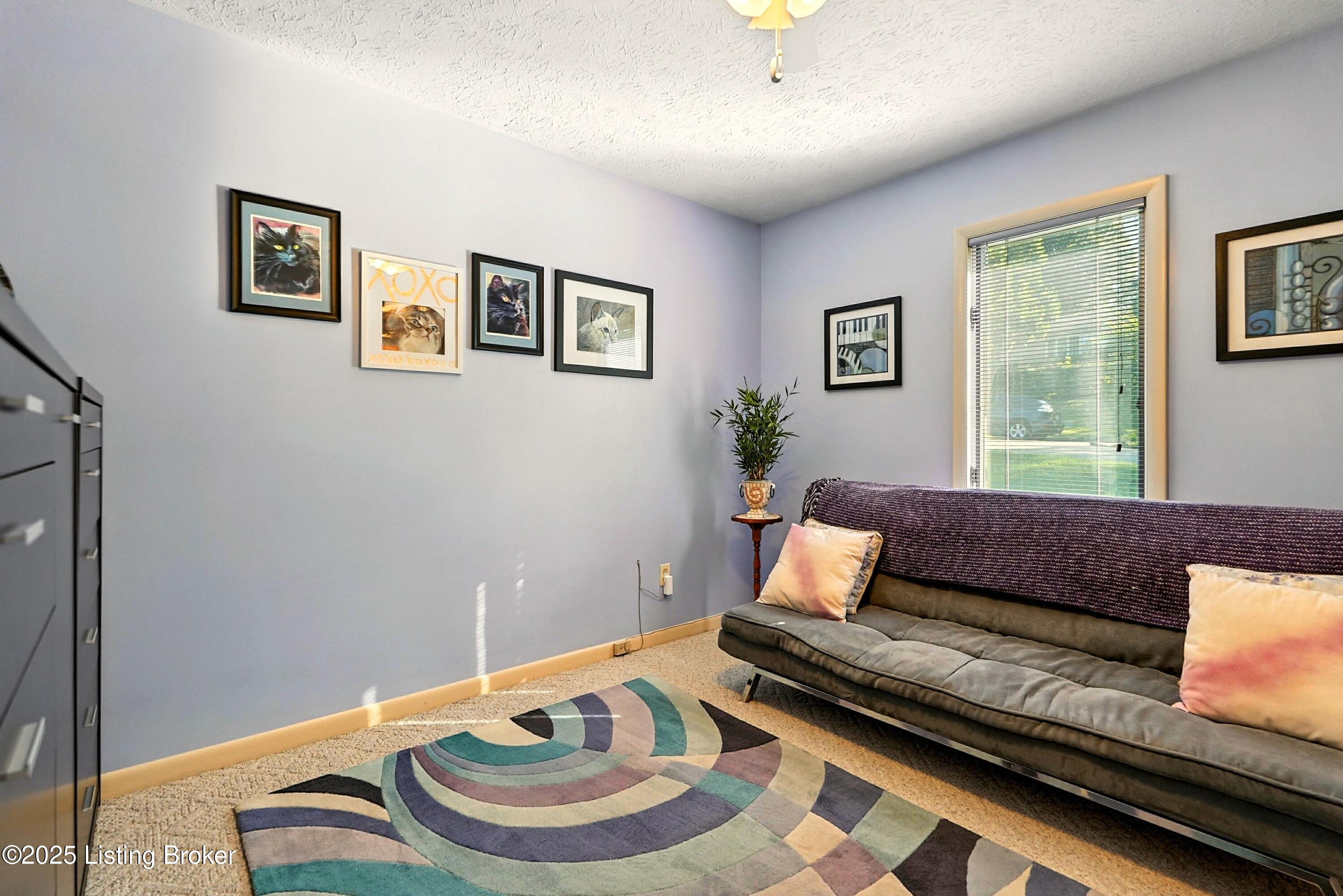 1507 Thackeray Dr