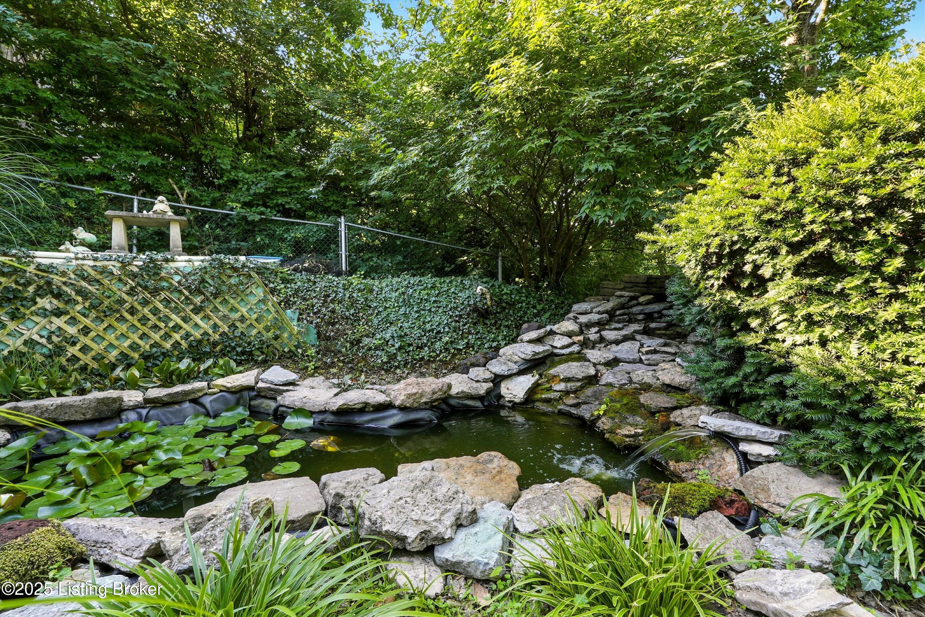 1507 Thackeray Dr