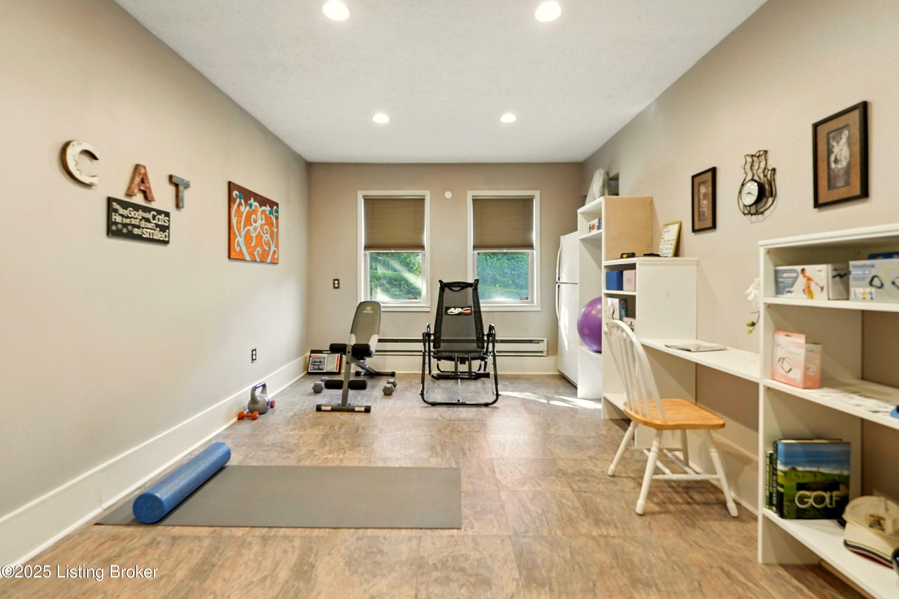 1507 Thackeray Dr