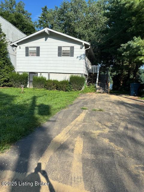 1134 Riverside Dr