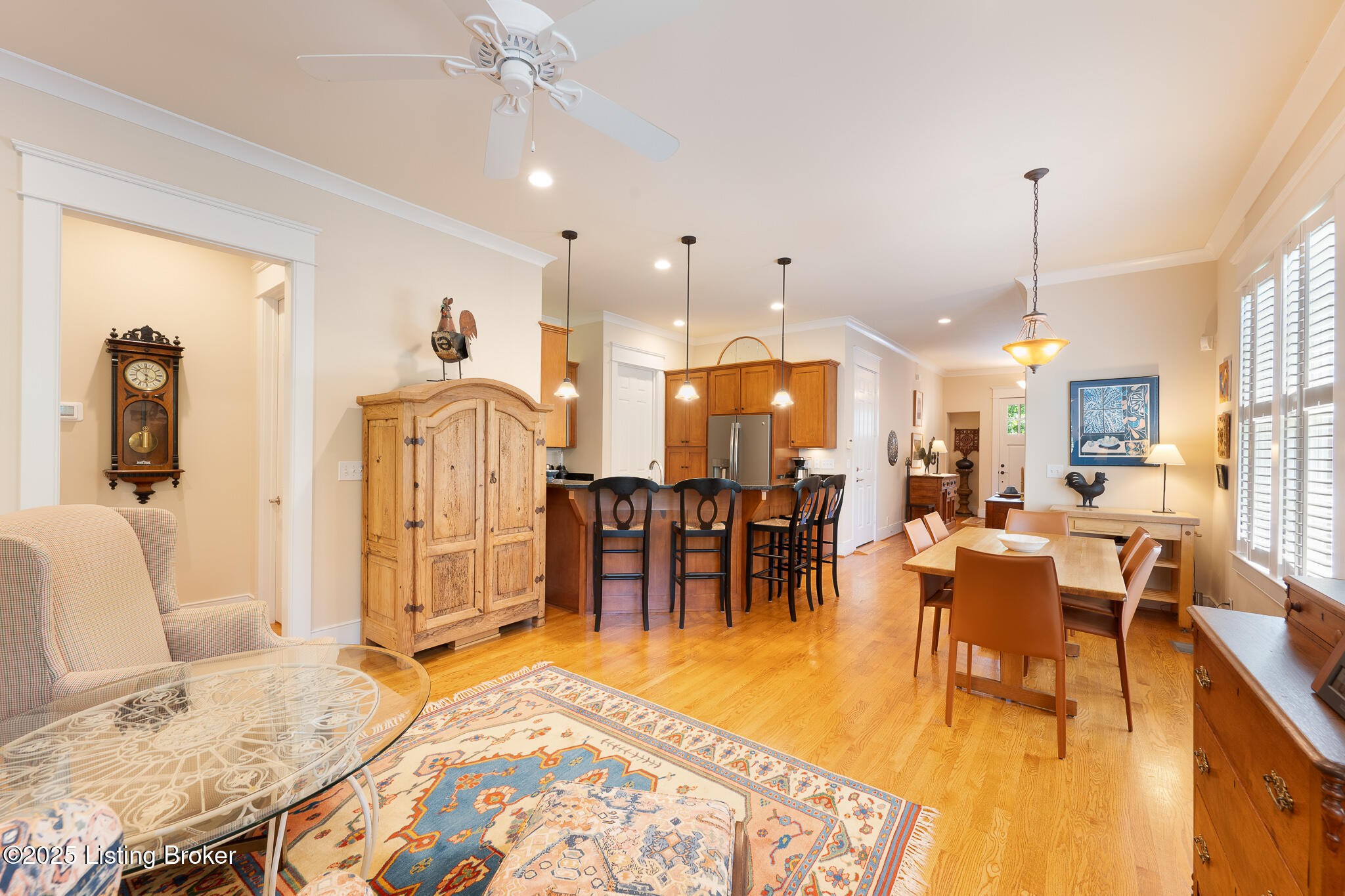 8201 Maris Ct