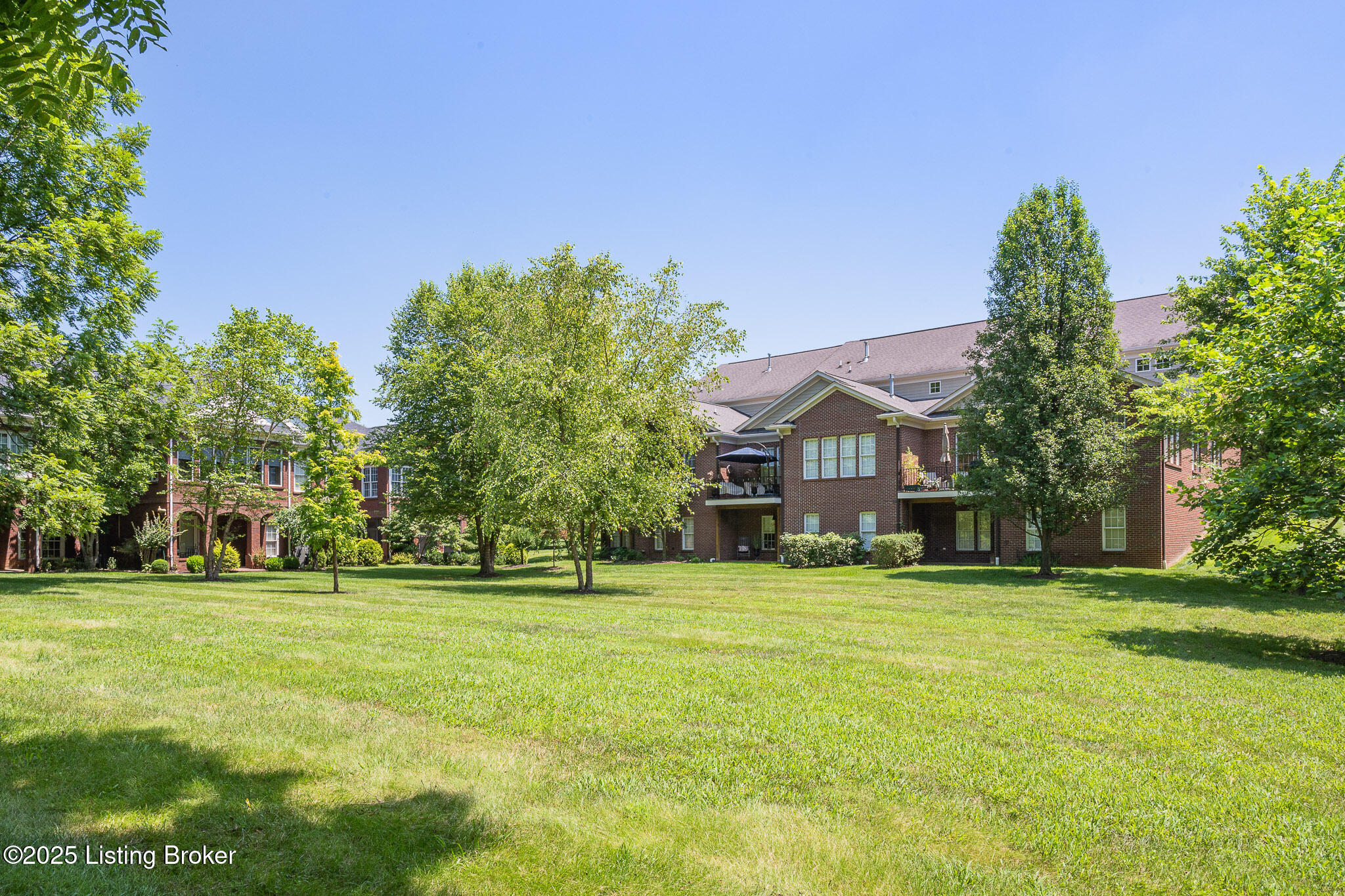 8201 Maris Ct