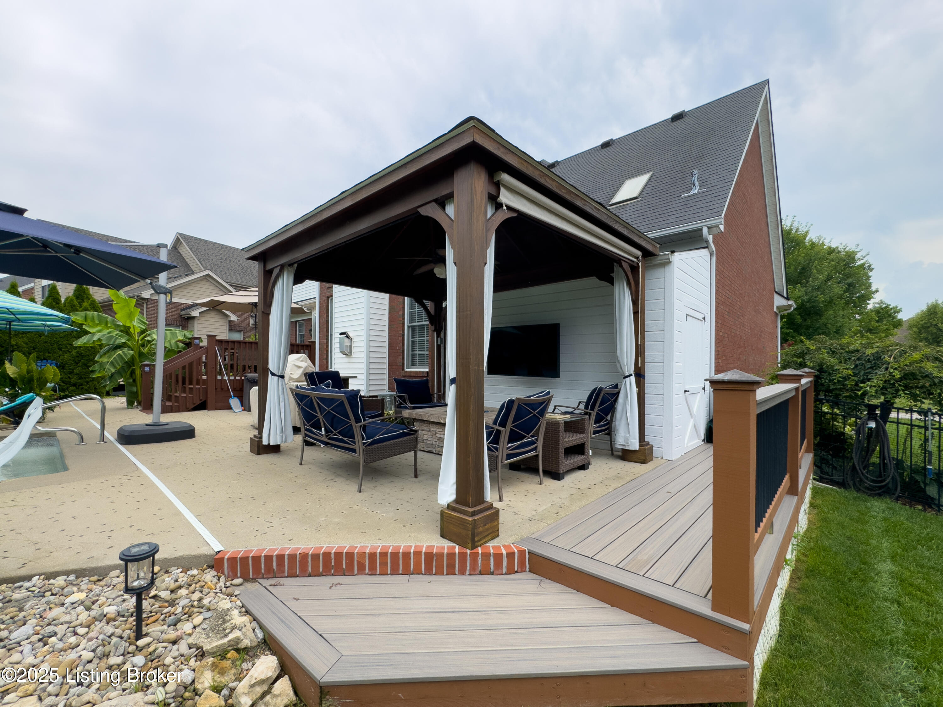 4901 Bridle Bend Way