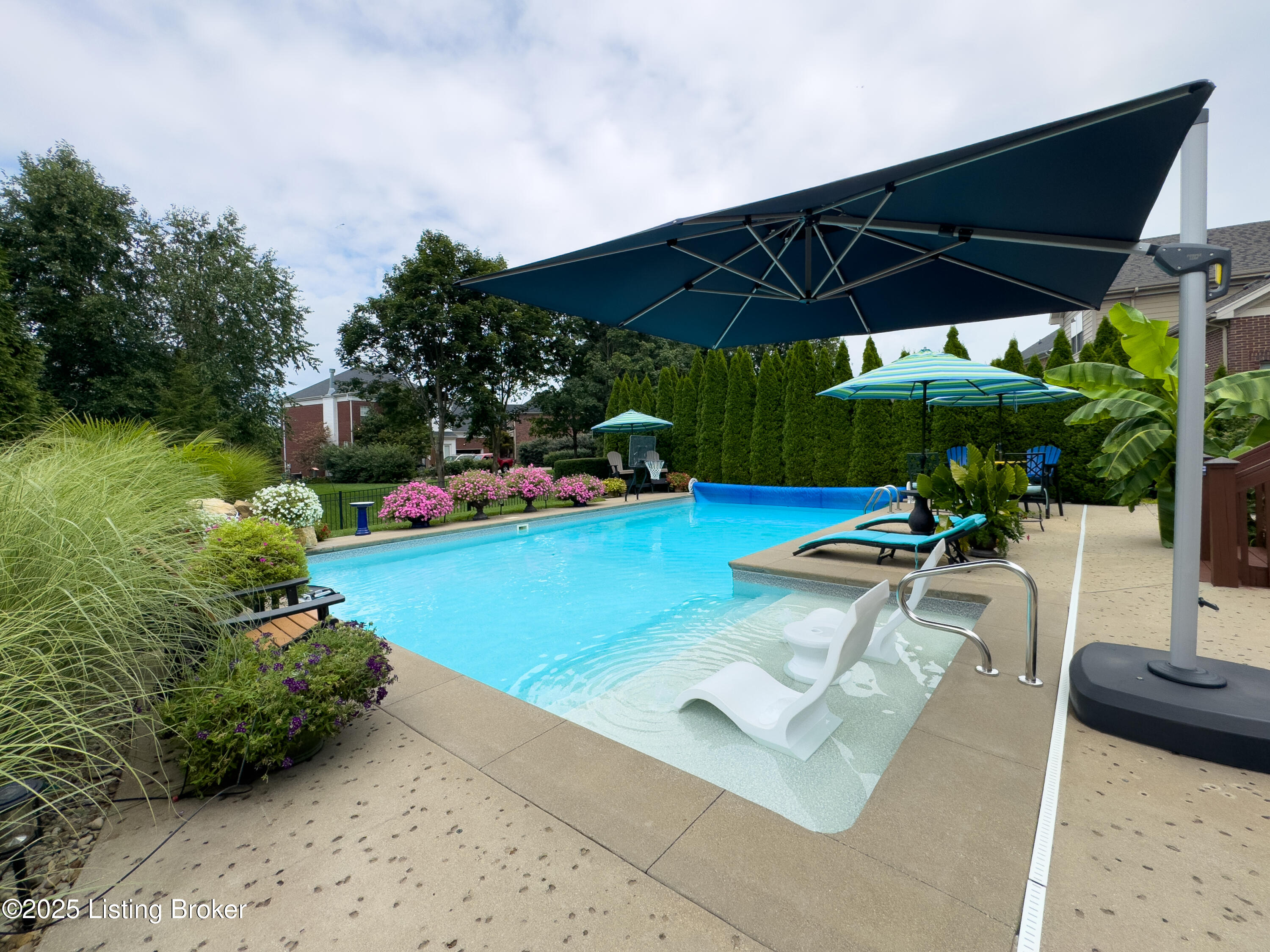 4901 Bridle Bend Way