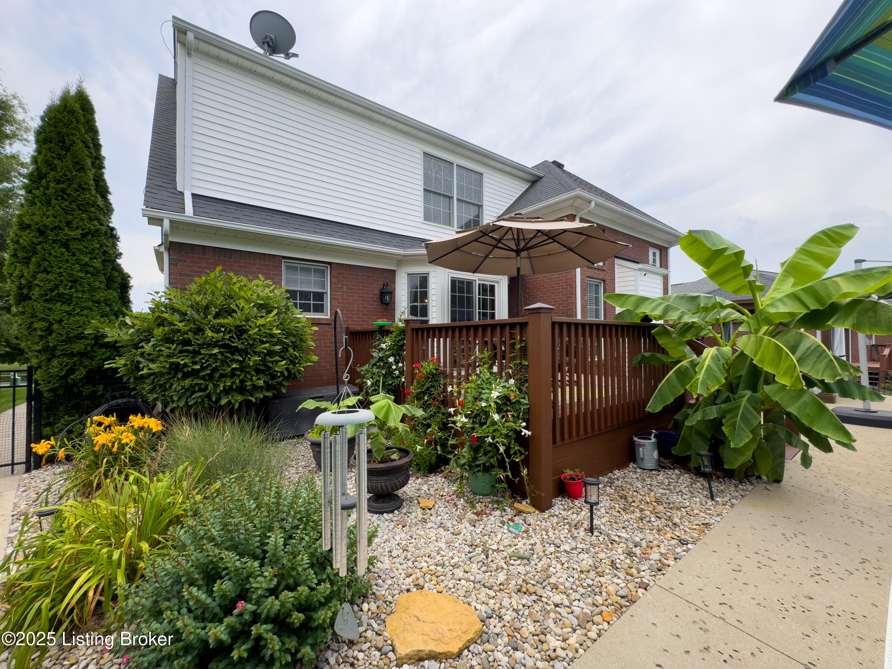 4901 Bridle Bend Way